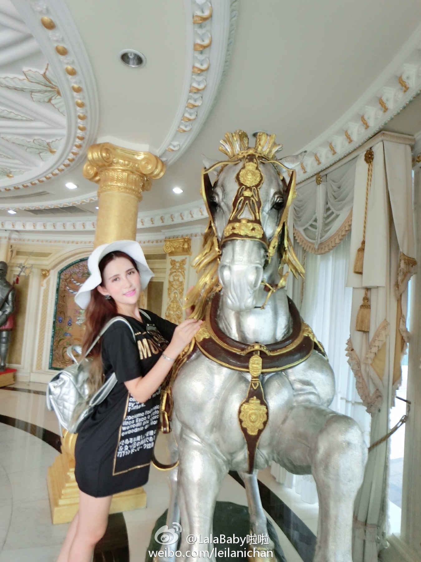 清新美少女 LalaBaby啦啦 生活照05