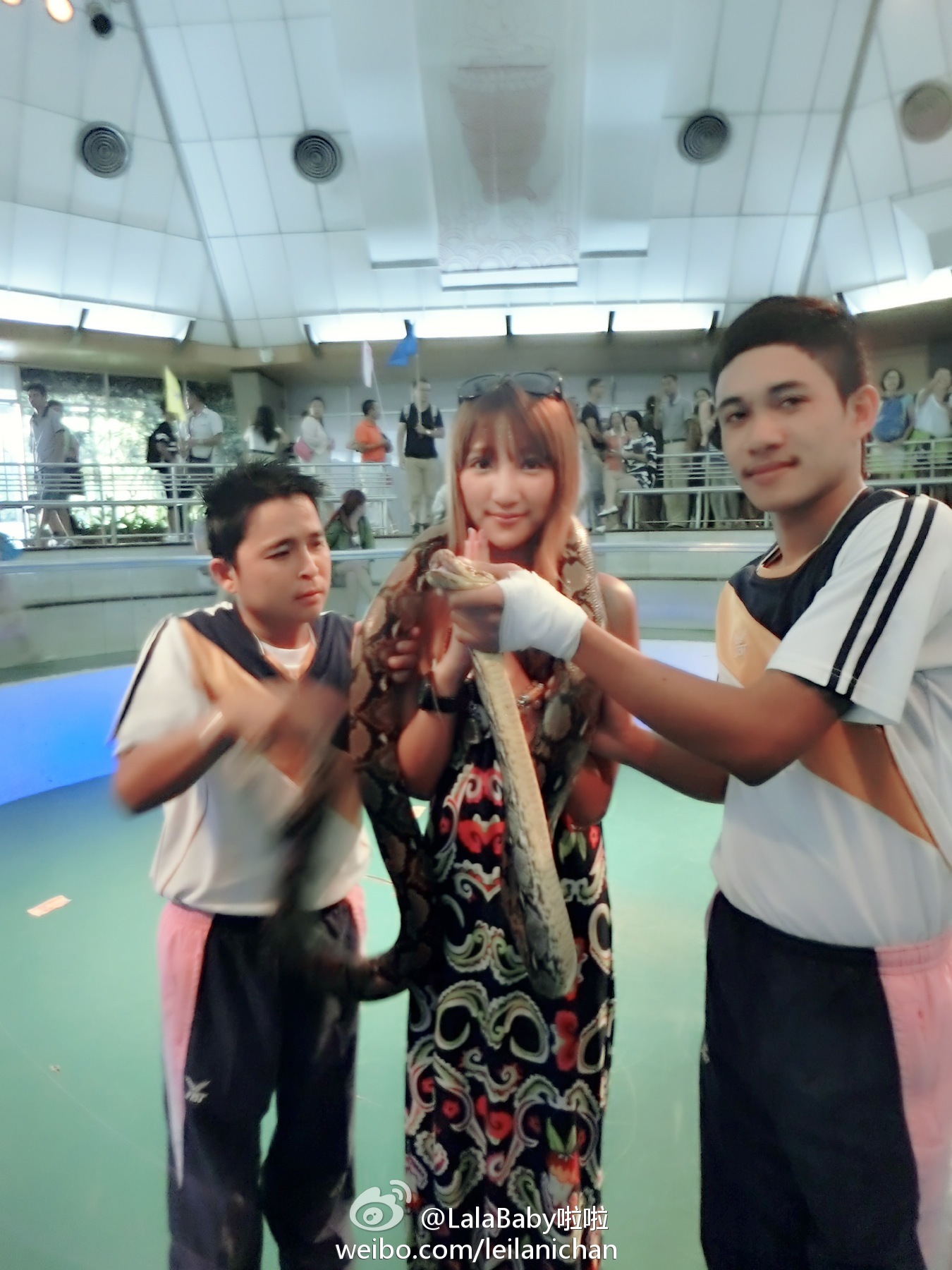 清新美少女 LalaBaby啦啦 生活照05