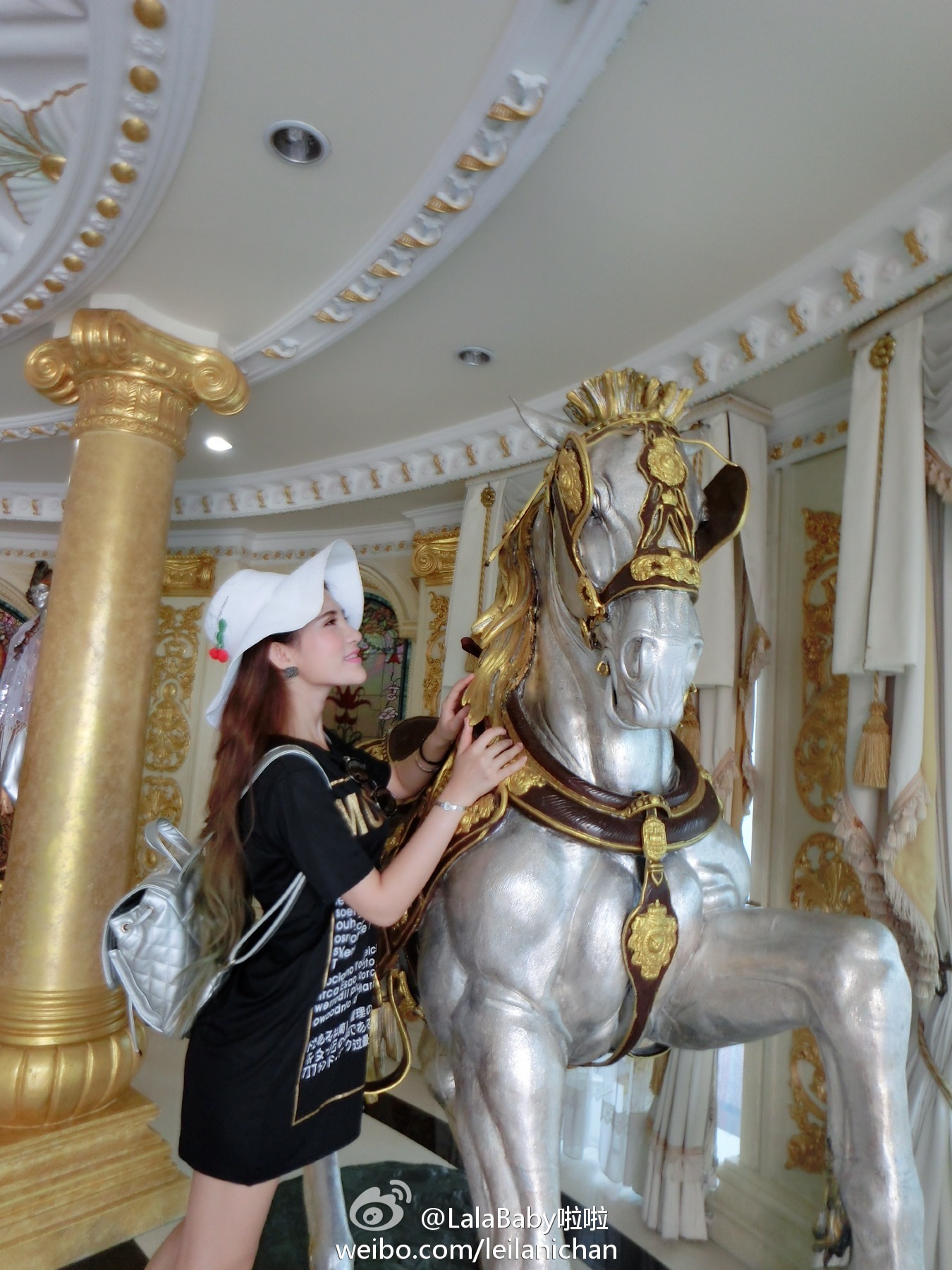 清新美少女 LalaBaby啦啦 生活照05