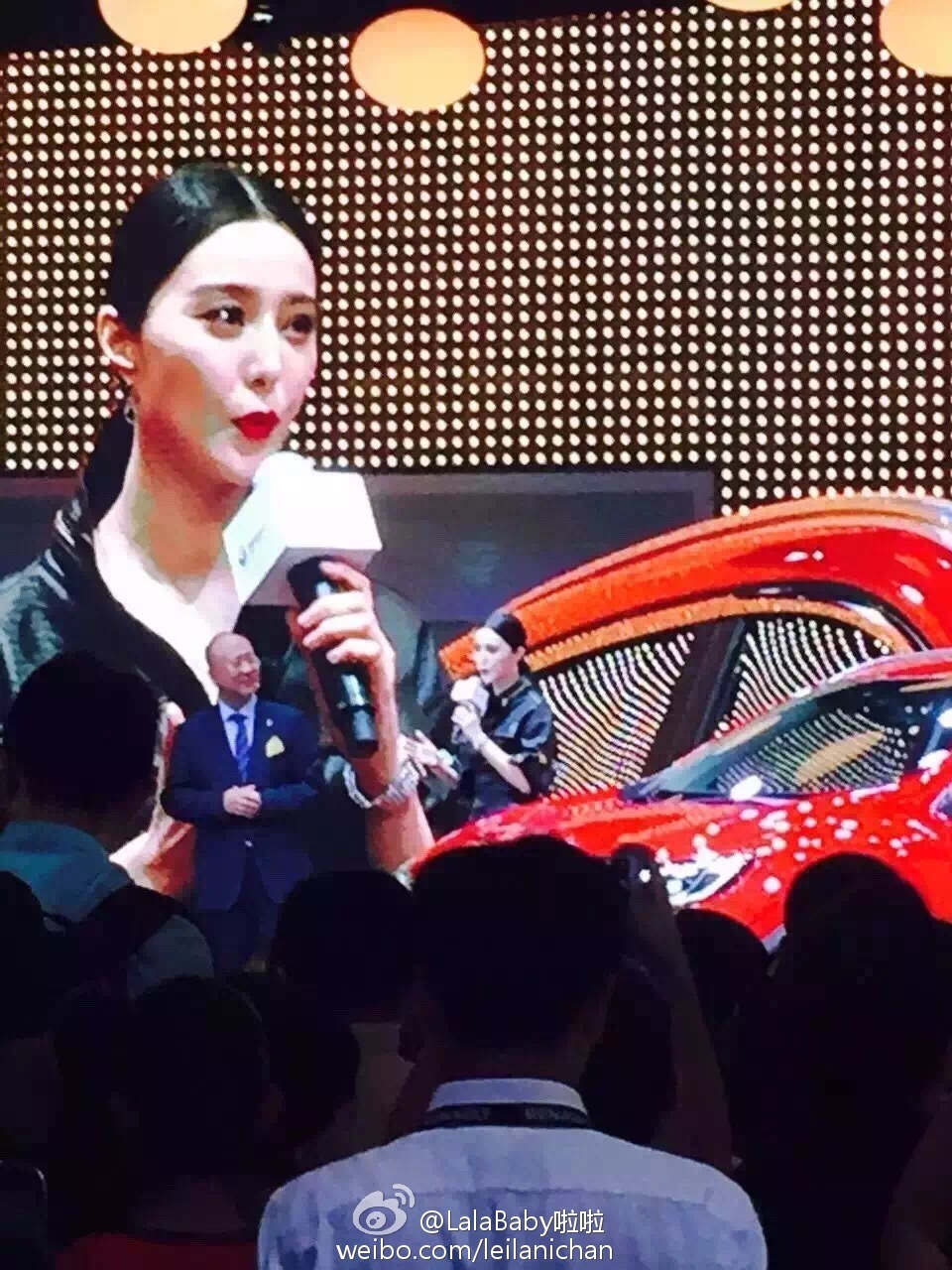 清新美少女 LalaBaby啦啦 生活照05