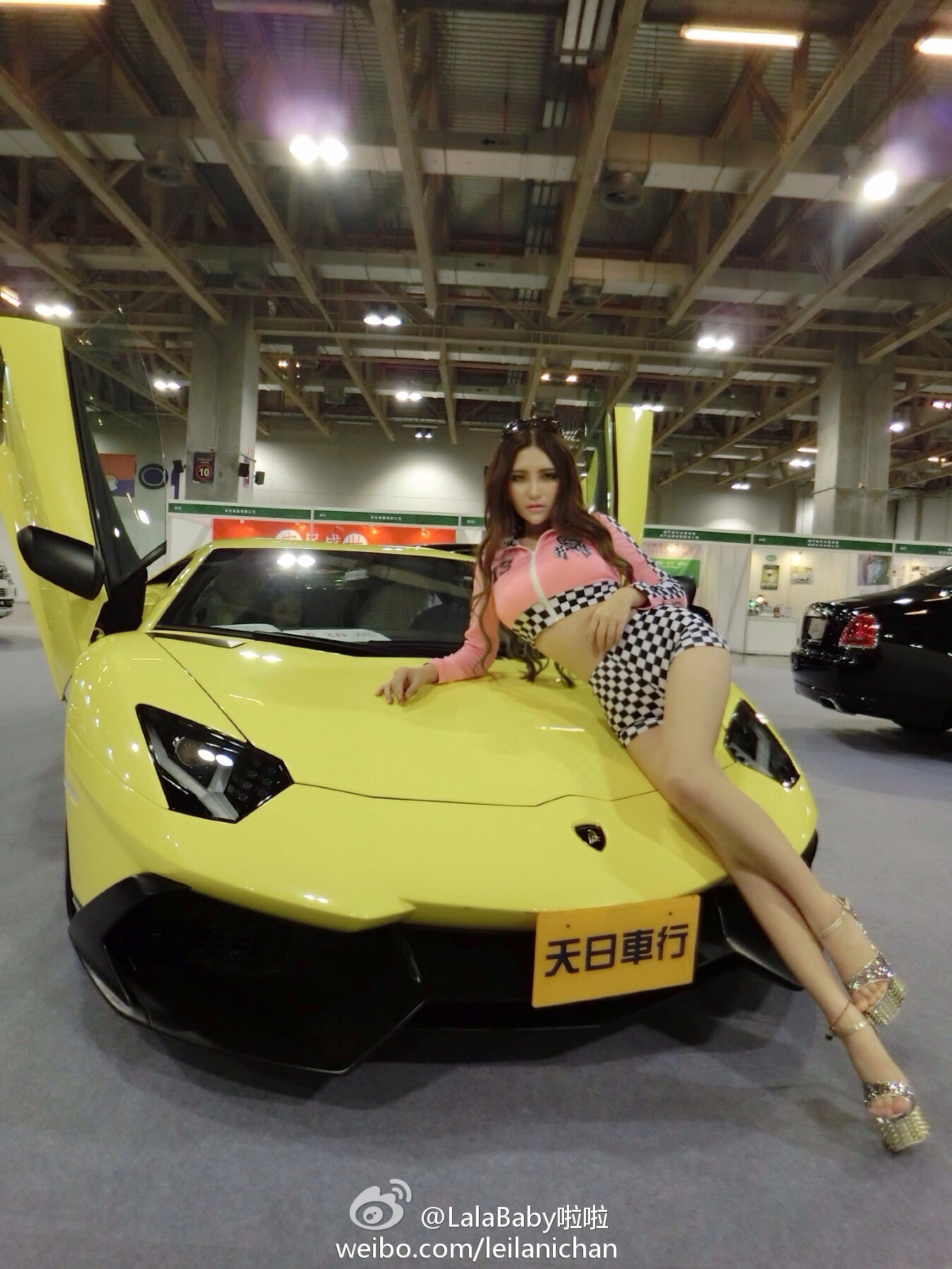 清新美少女 LalaBaby啦啦 生活照05