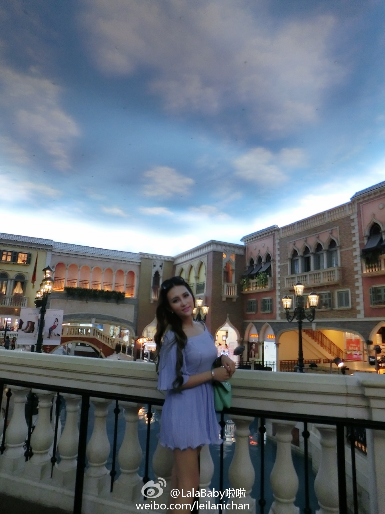 清新美少女 LalaBaby啦啦 生活照05