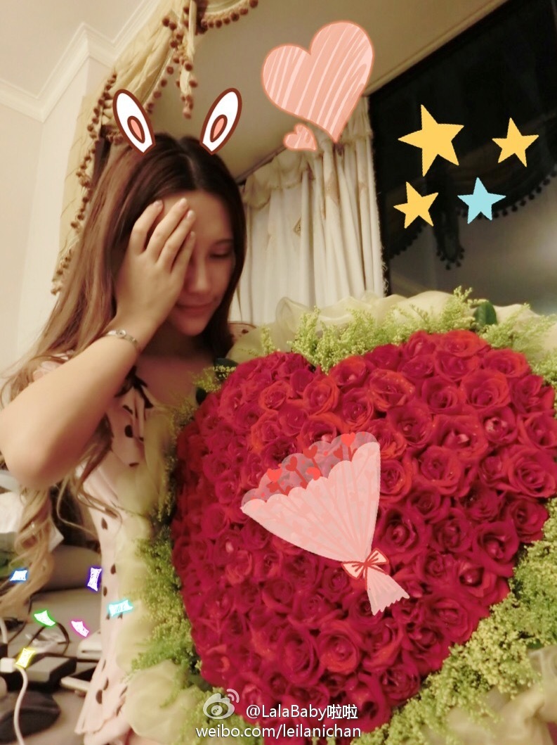 清新美少女 LalaBaby啦啦 生活照05