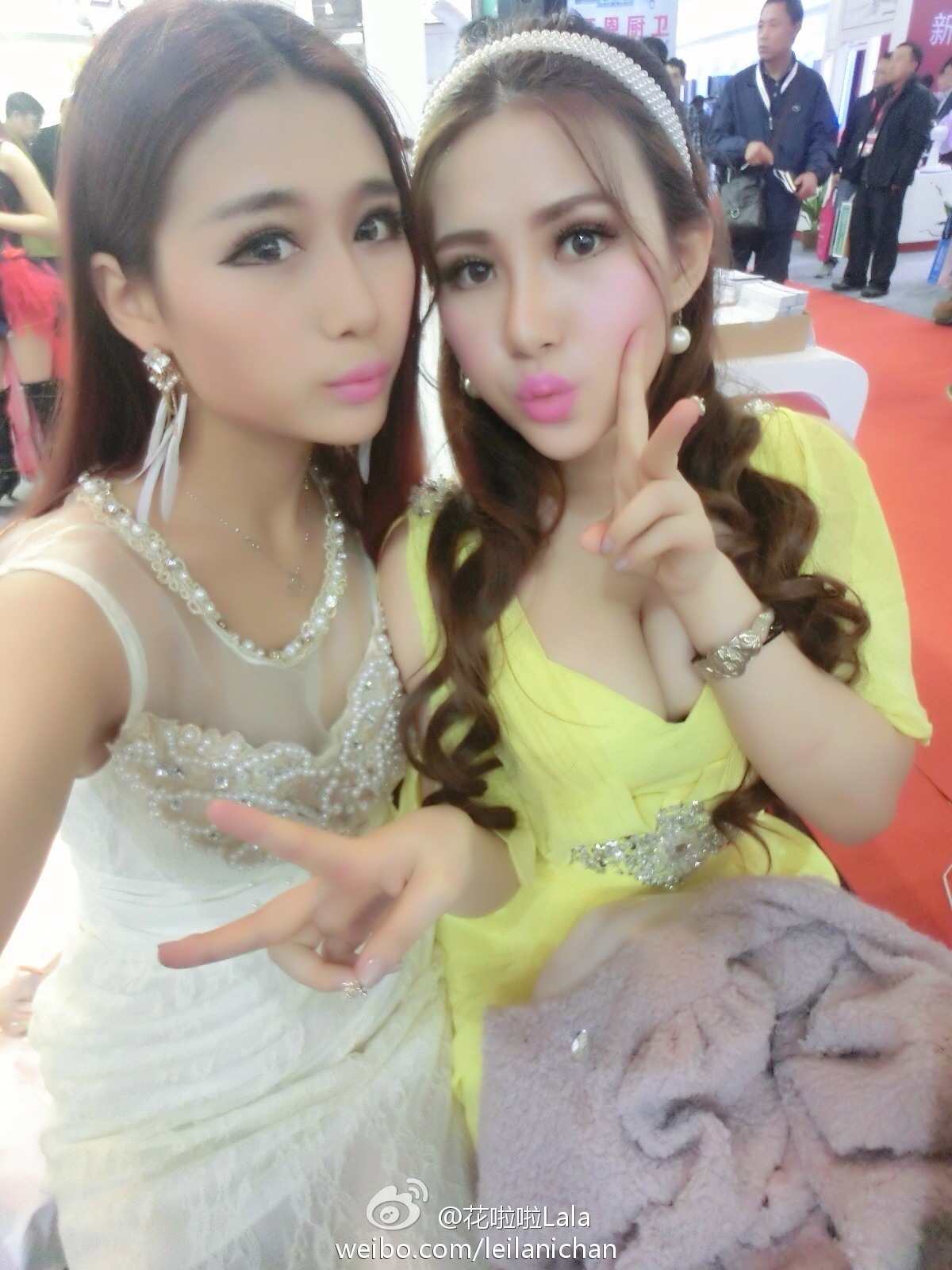 清新美少女 LalaBaby啦啦 生活照05