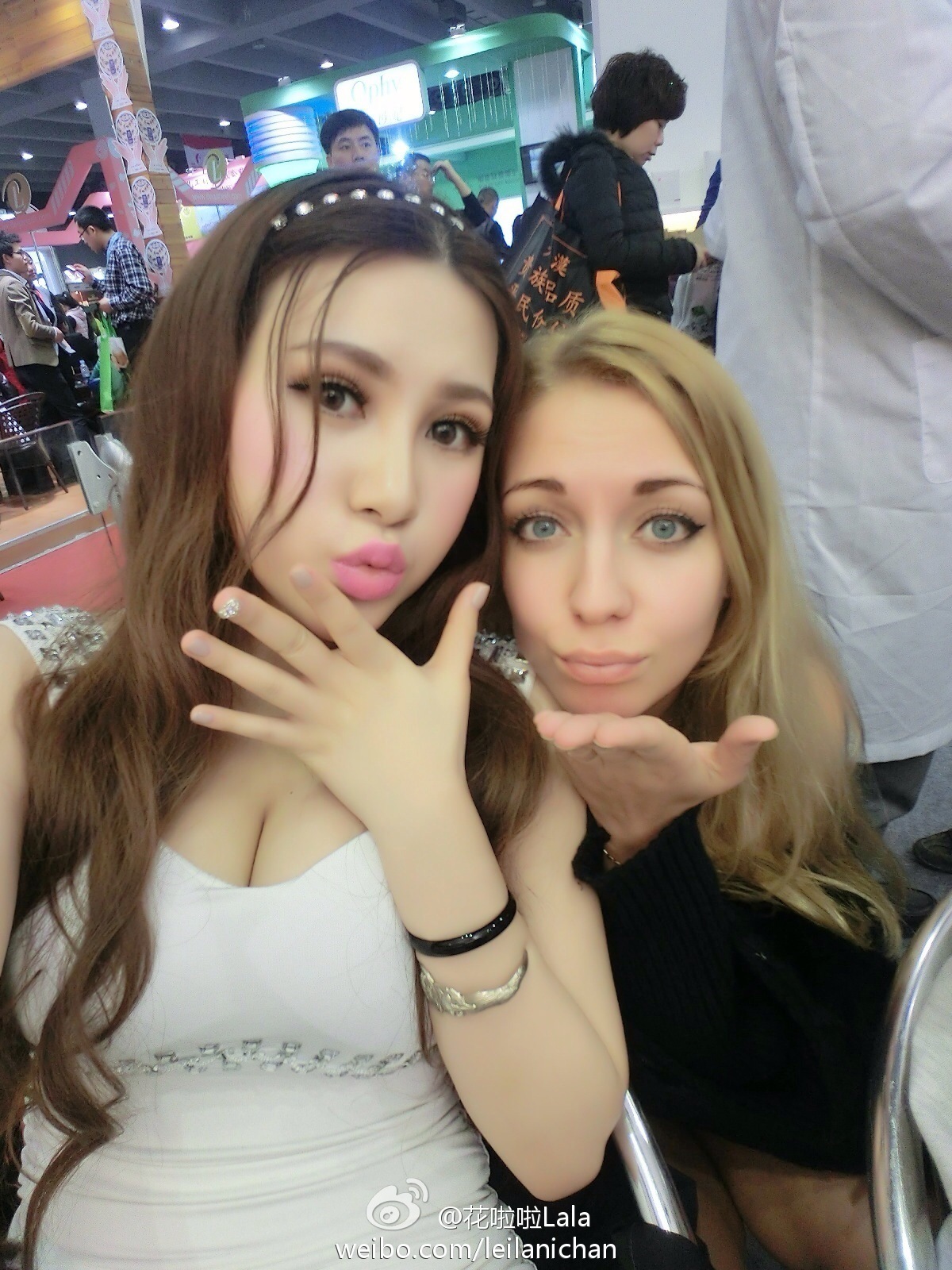 清新美少女 LalaBaby啦啦 生活照05