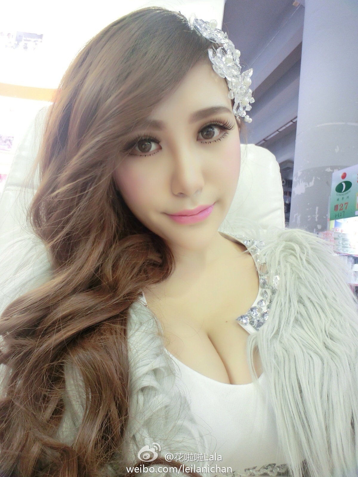 清新美少女 LalaBaby啦啦 生活照05