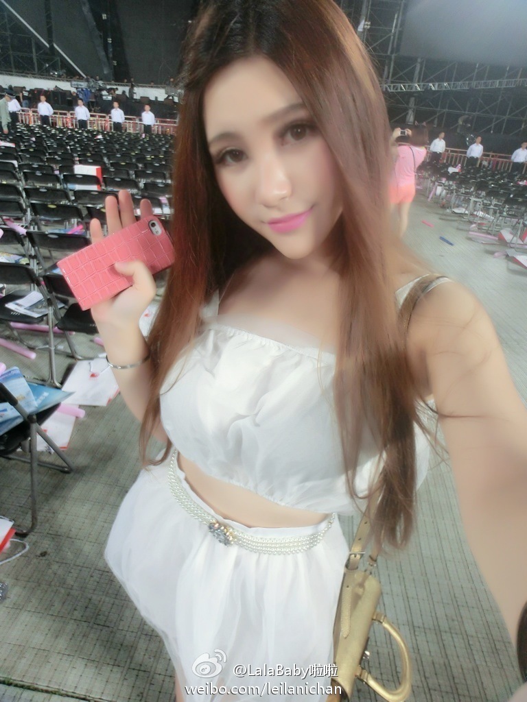 清新美少女 LalaBaby啦啦 生活照06