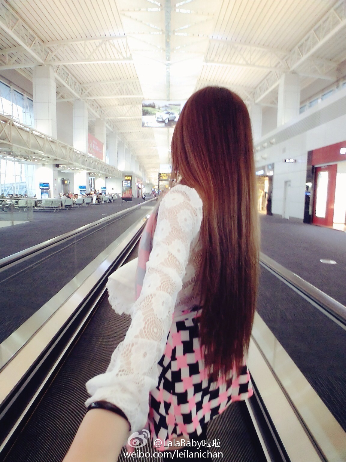 清新美少女 LalaBaby啦啦 生活照06