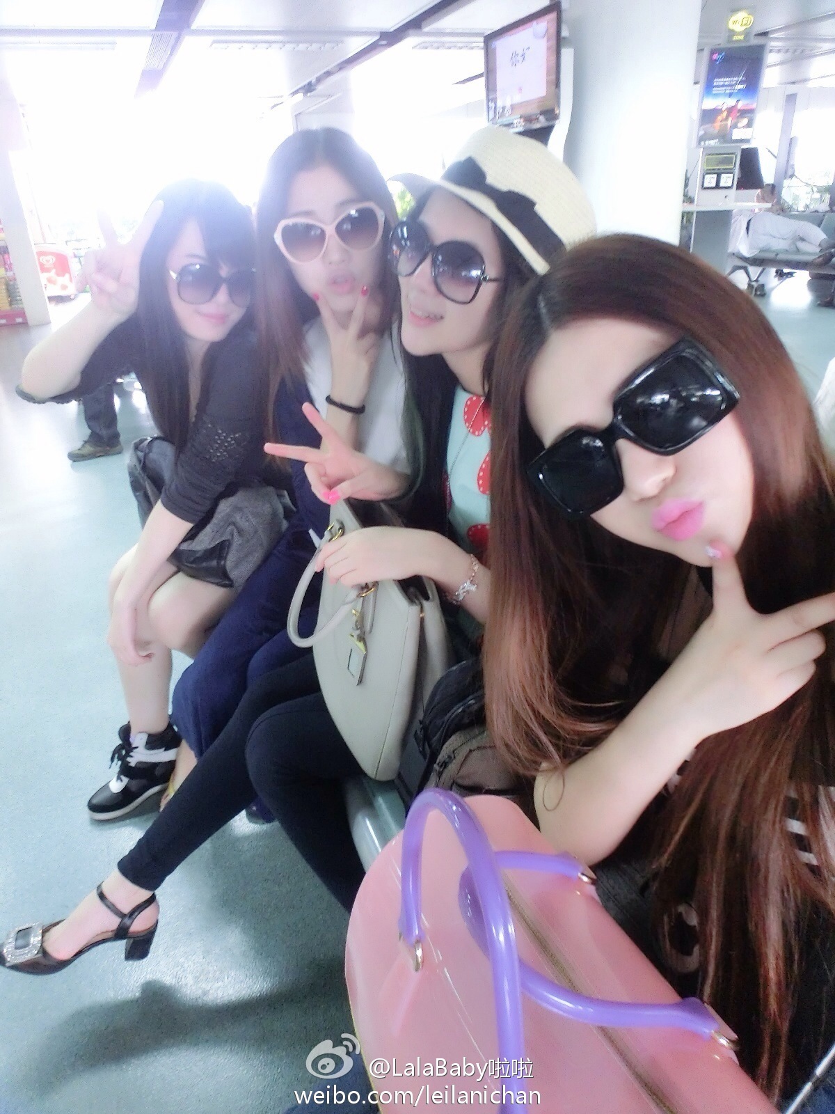 清新美少女 LalaBaby啦啦 生活照06