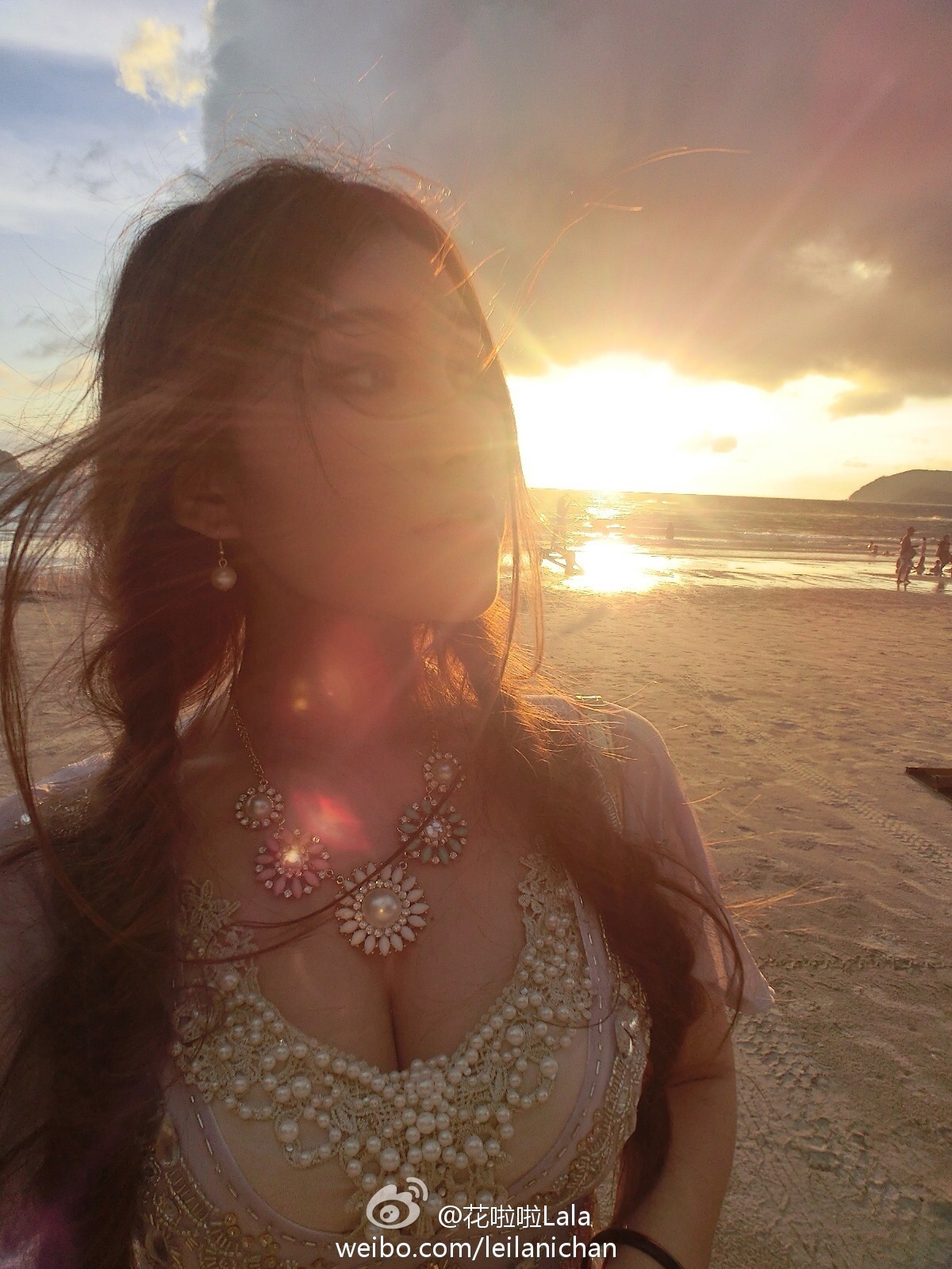 清新美少女 LalaBaby啦啦 生活照06