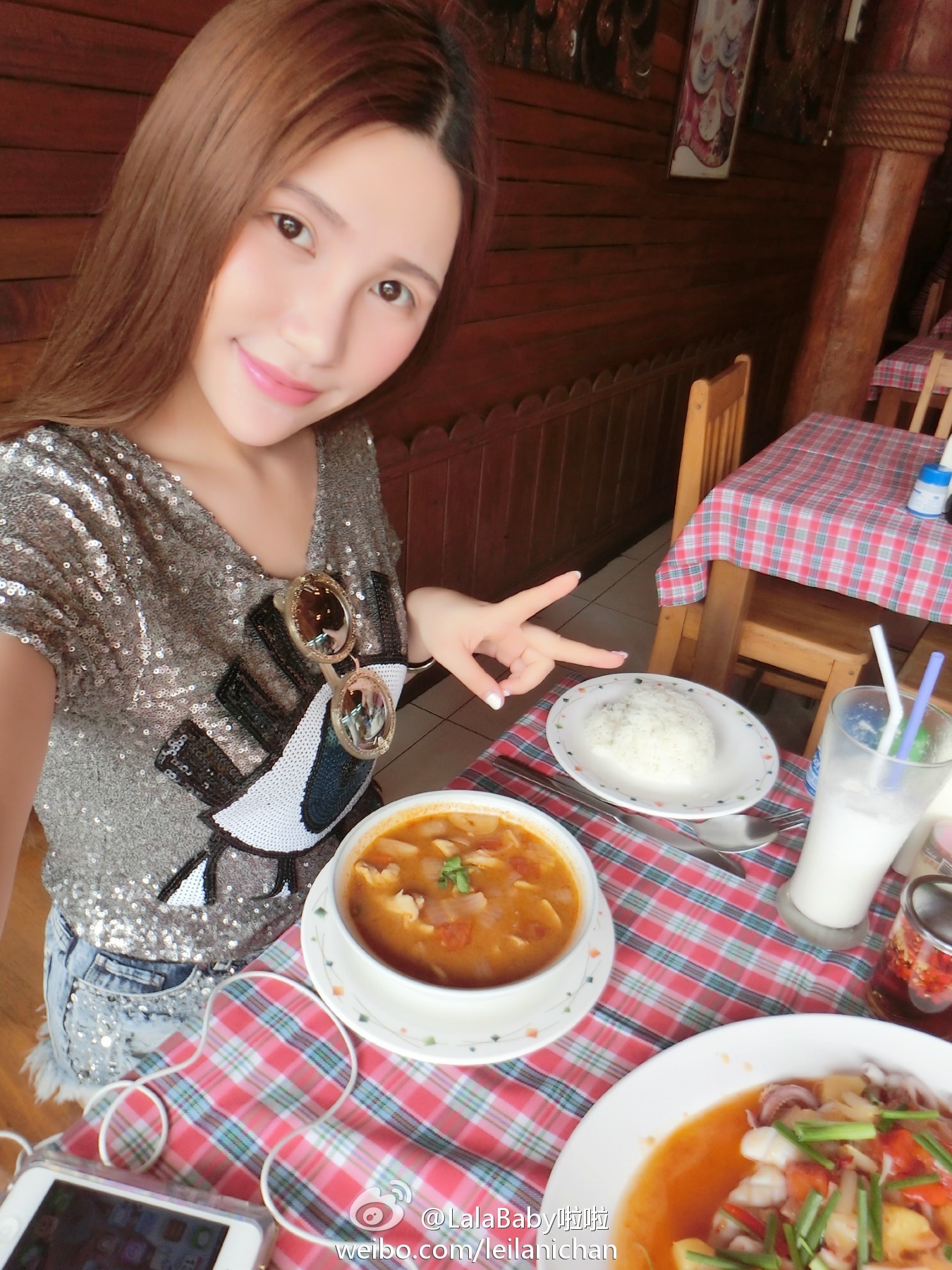 清新美少女 LalaBaby啦啦 生活照06