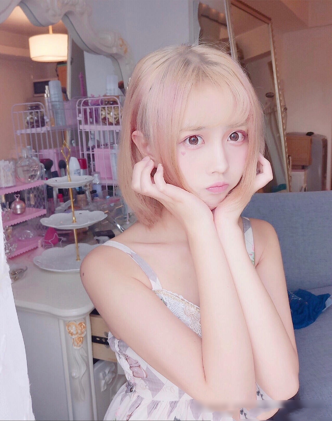 念雪 - 白色长筒过膝袜