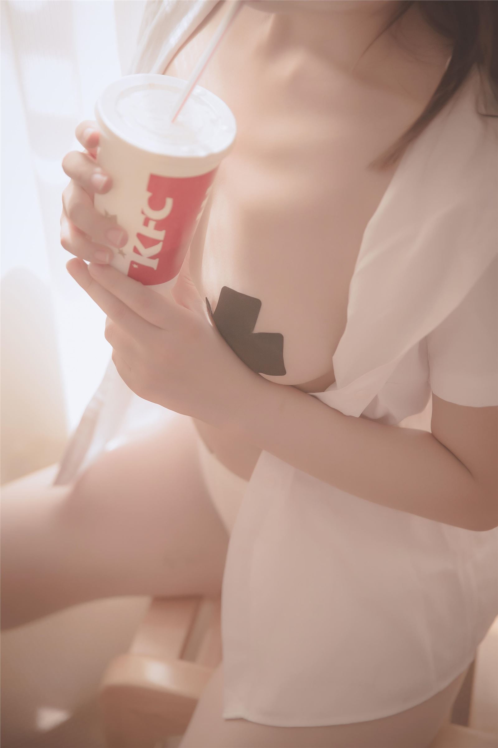 小鸟酱才不会拍照呢