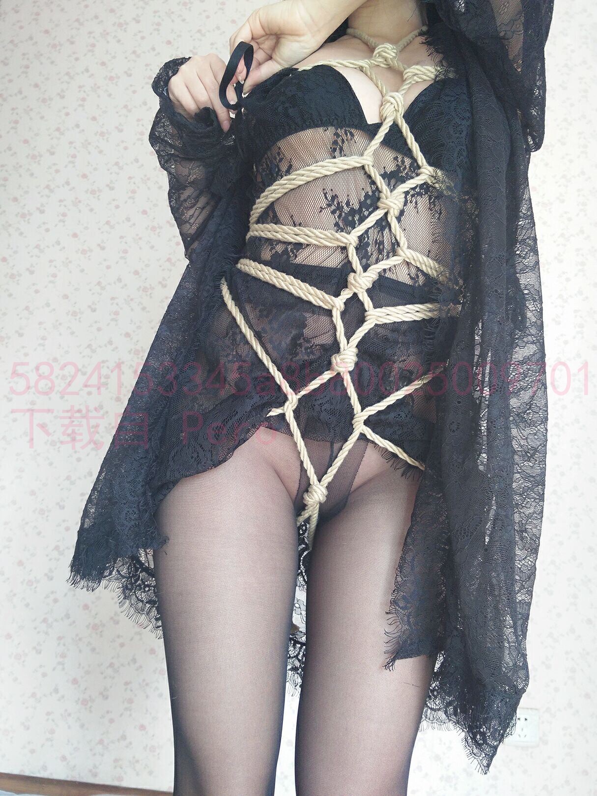 花狸追 - 透明蕾丝睡裙