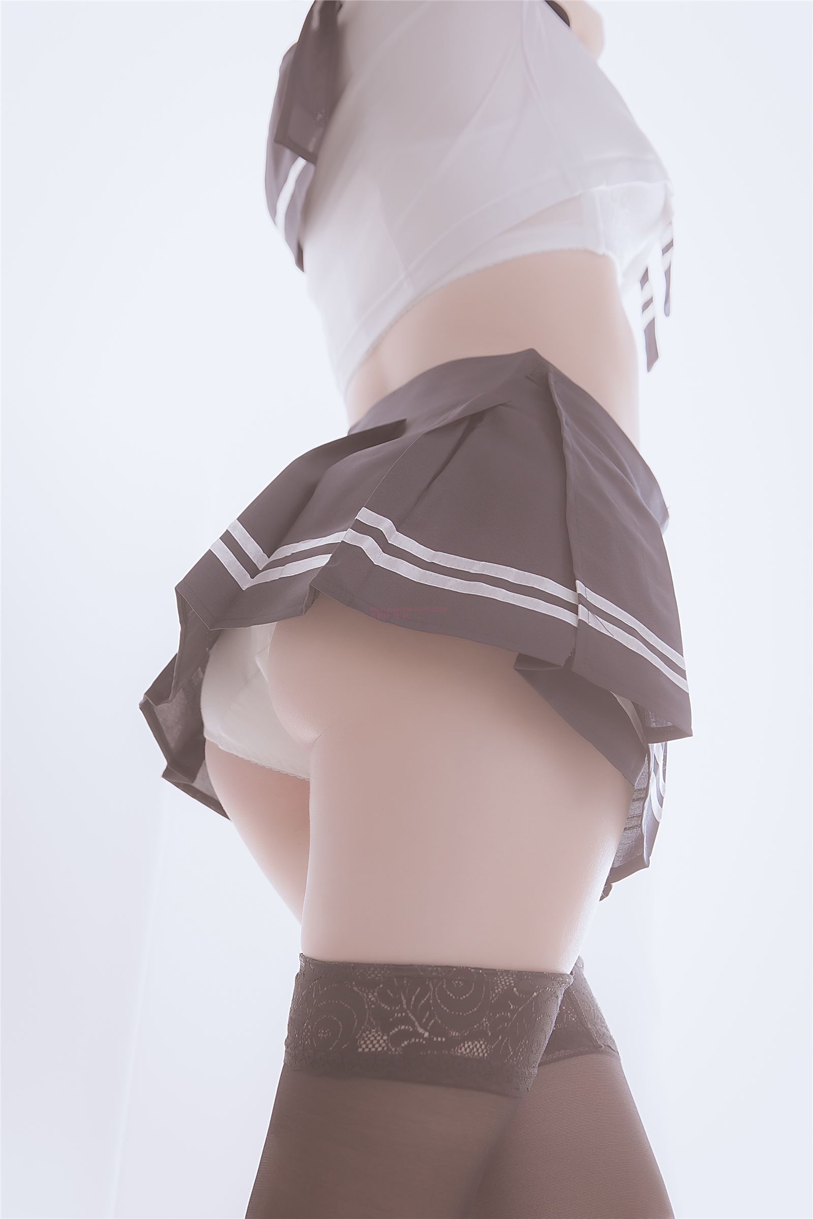 福利姬@小鸟酱VIP图包 – 制服黑丝