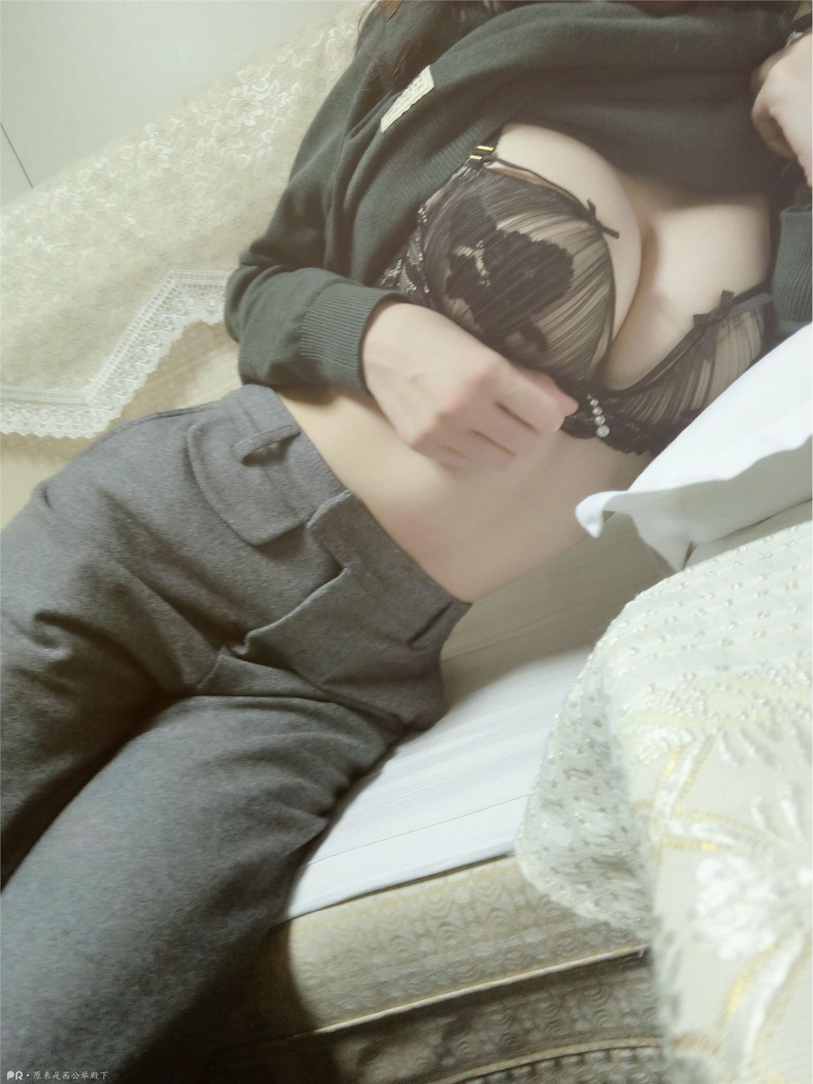 原来是茜公举殿下-火车上