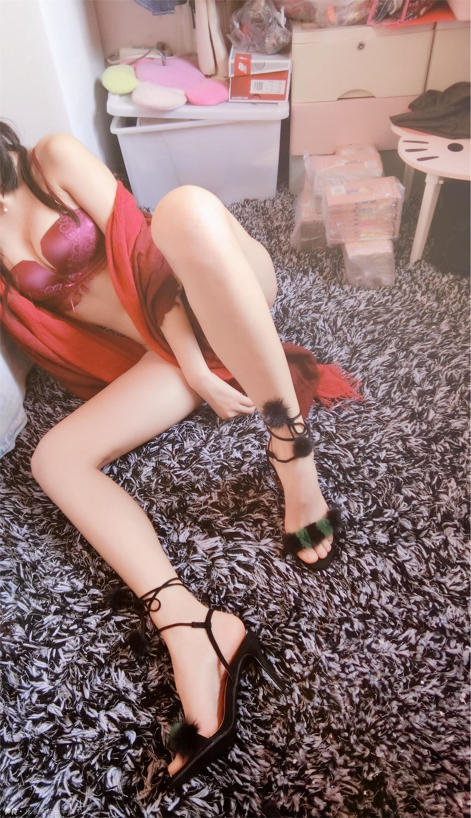 原来是茜公举殿下-火车上