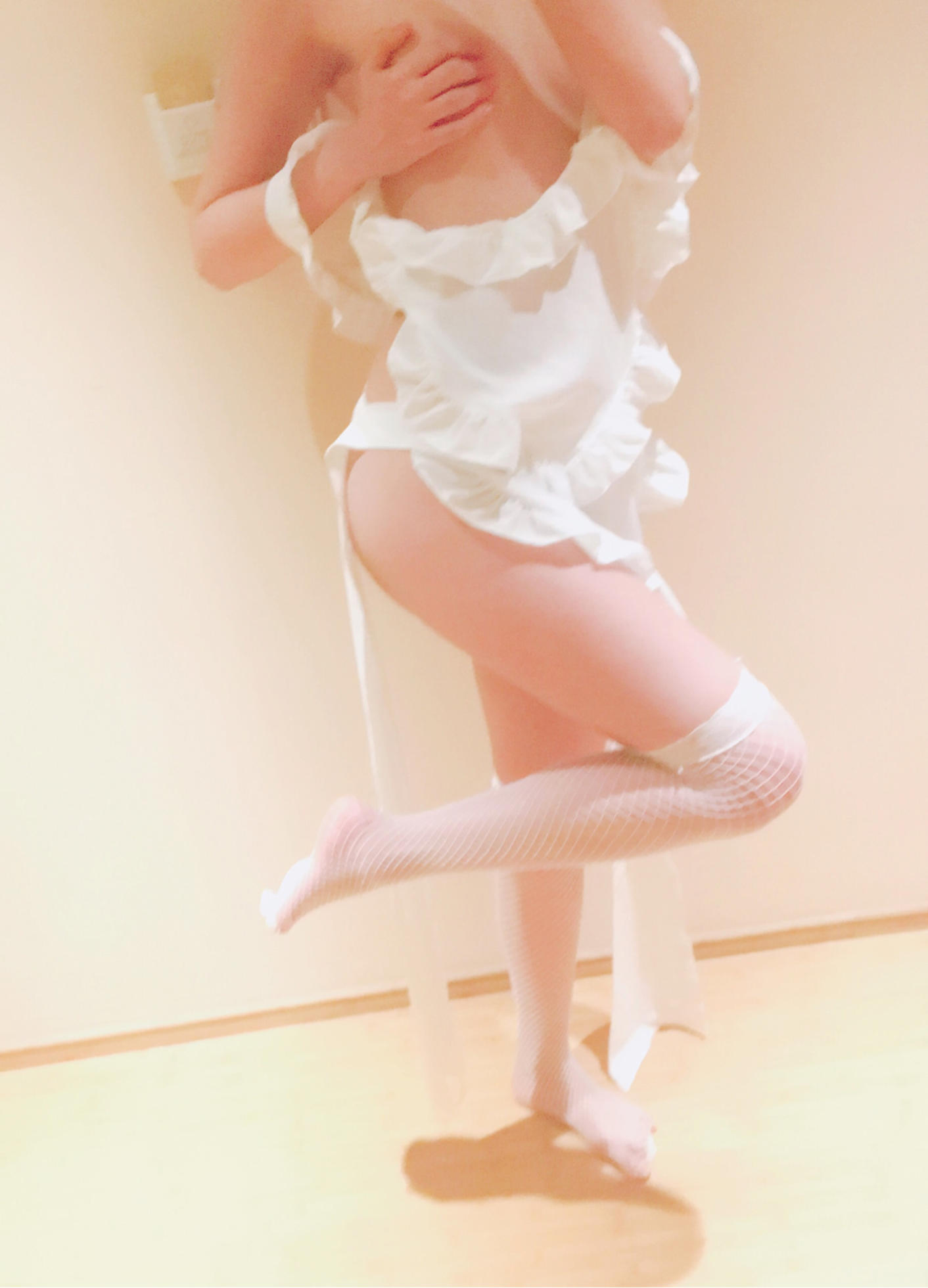 Kanami酱 - 网袜女仆