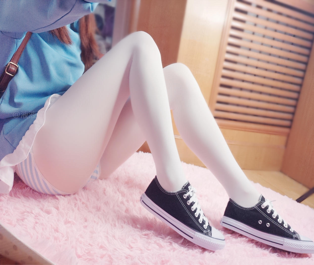 液液酱YeYe 白丝小学生