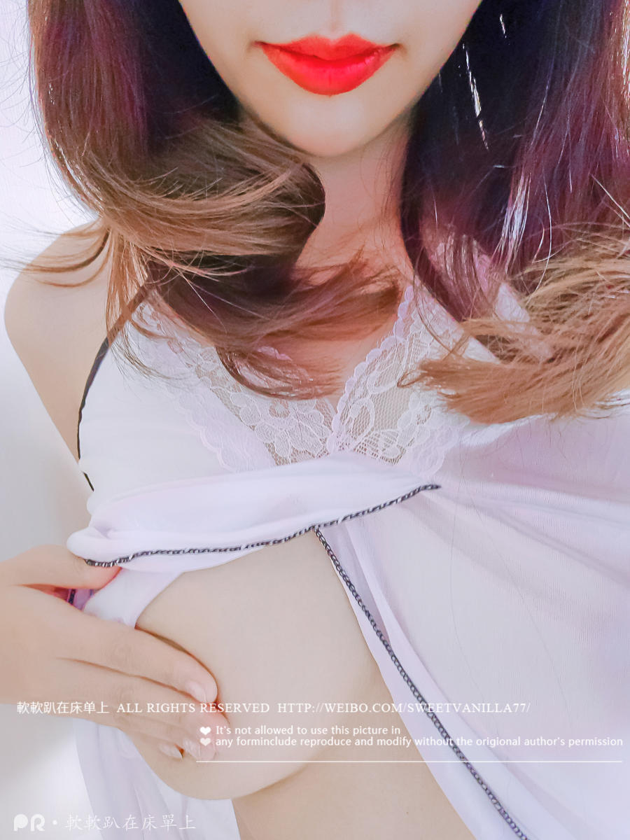 软软趴在床单上 - 语调合集888