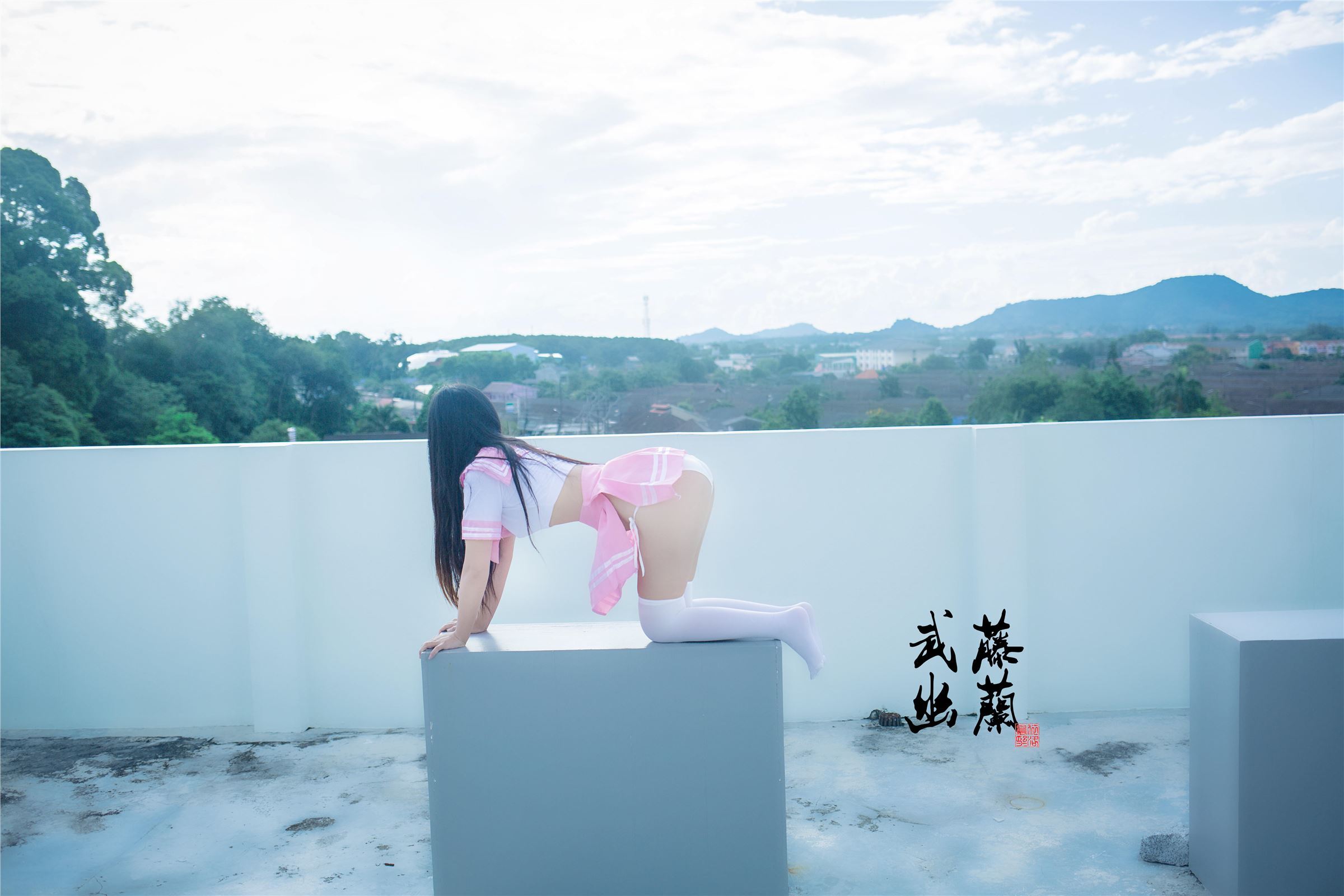 武藤幽兰-制服白丝控