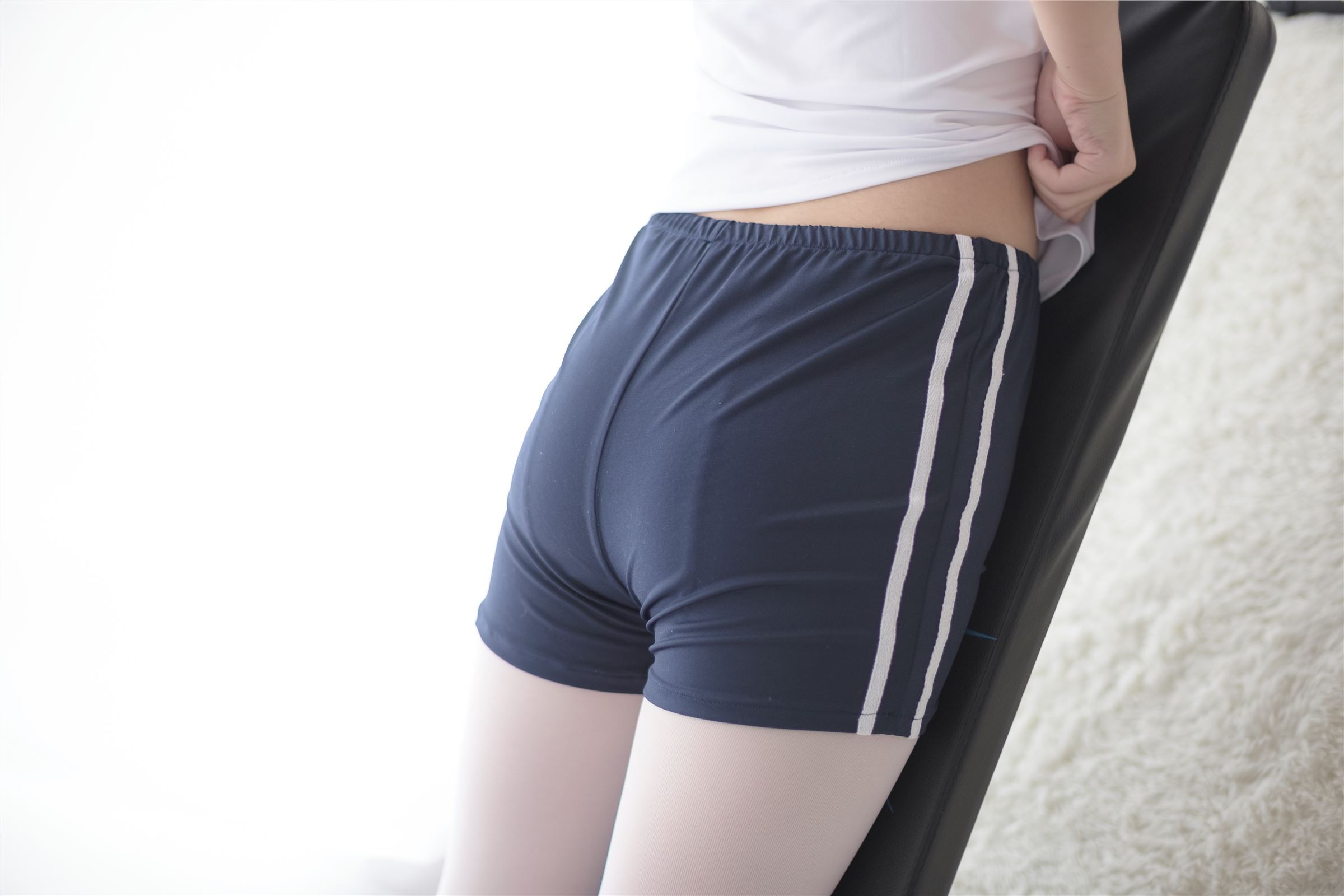 [森萝财团]萝莉丝足写真 R15-013 白丝运动少女