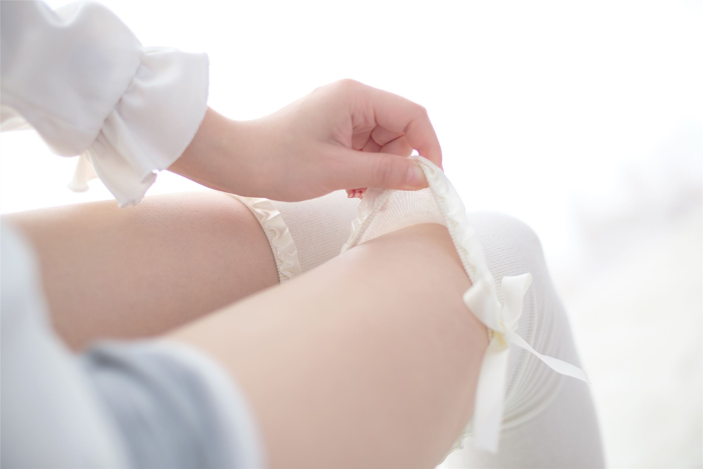 [森萝财团]萝莉丝足写真 R15-016 萝莉蕾丝梦