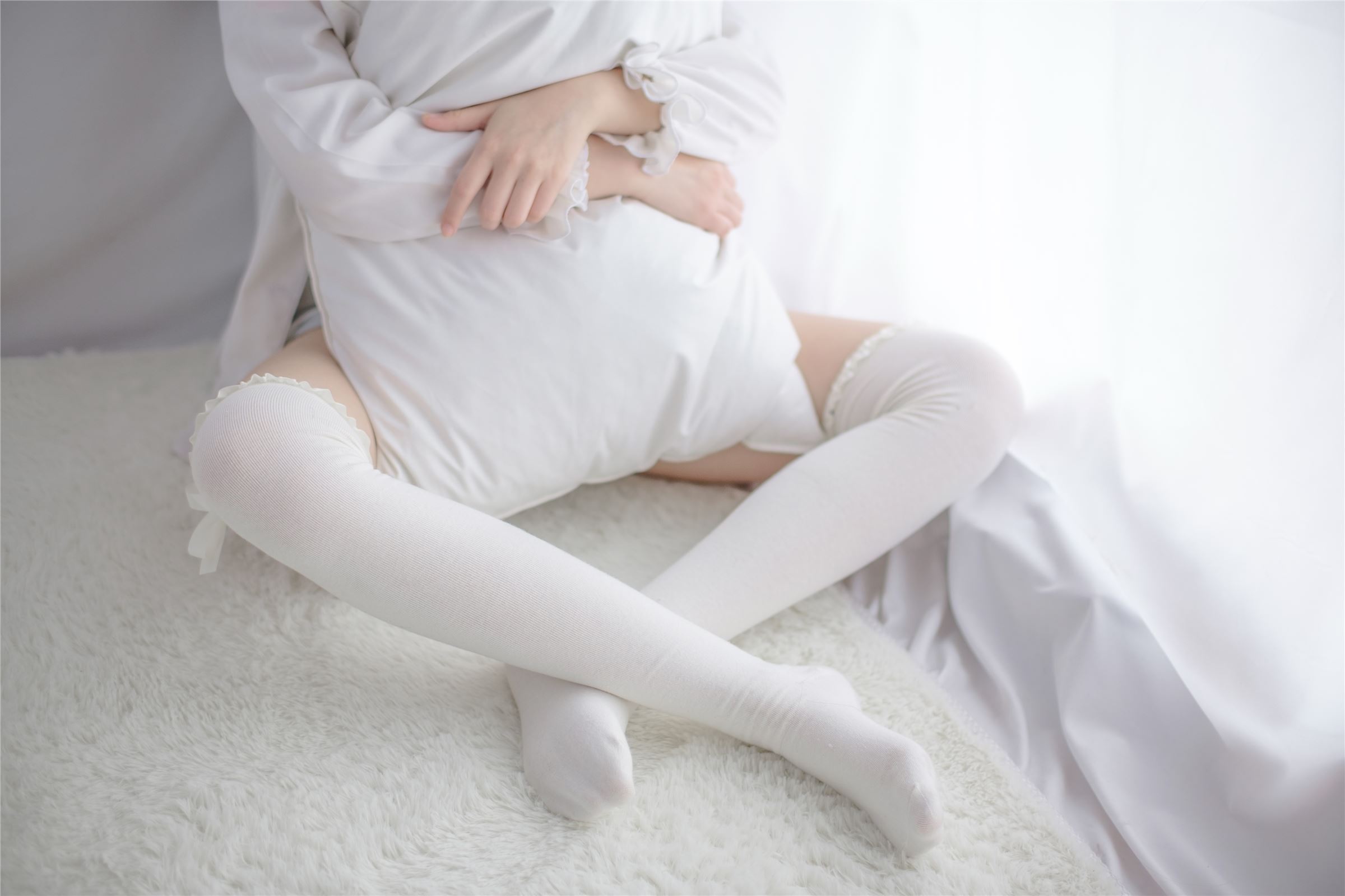 [森萝财团]萝莉丝足写真 R15-016 萝莉蕾丝梦