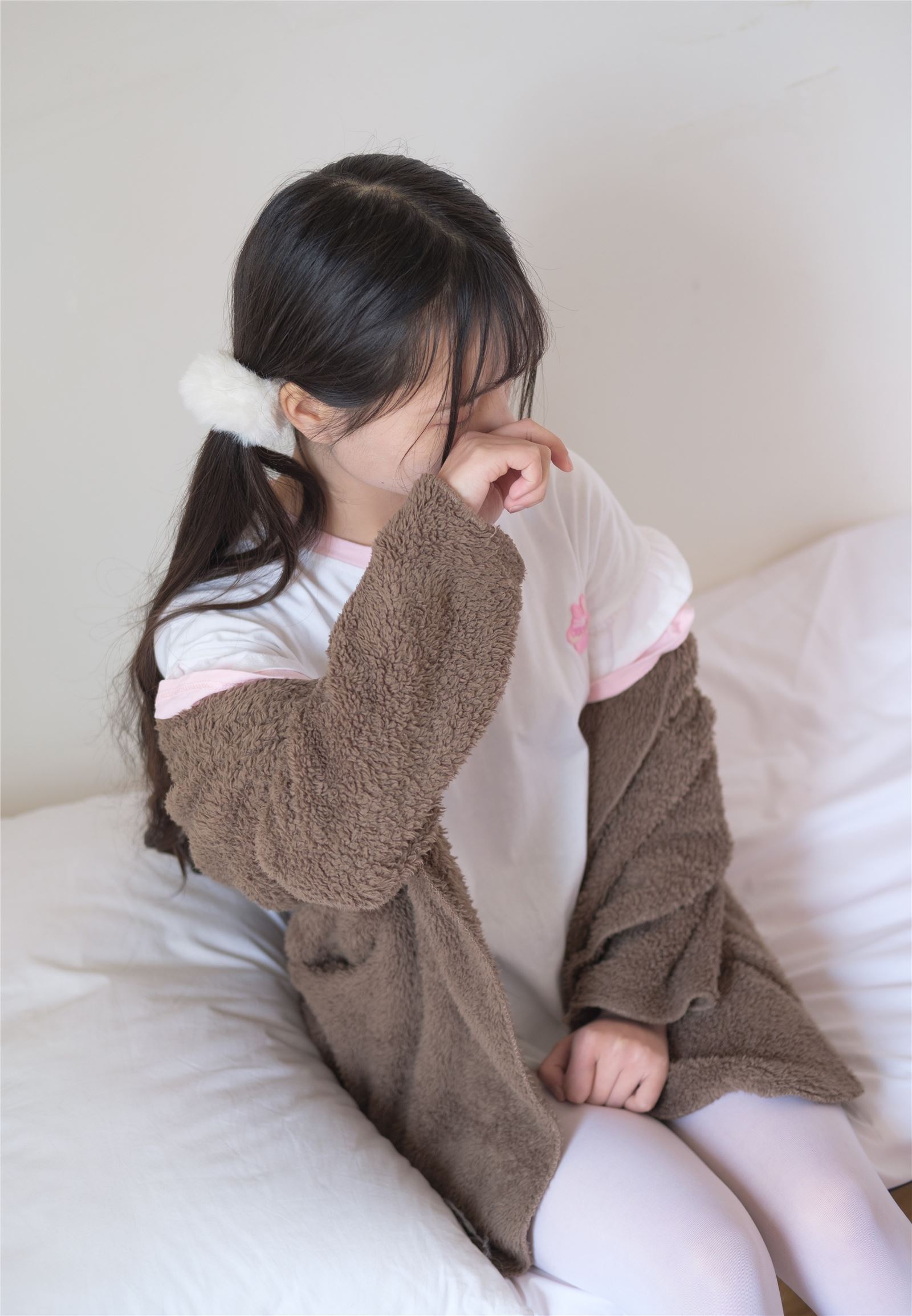 [森萝财团]萝莉丝足写真 X-020