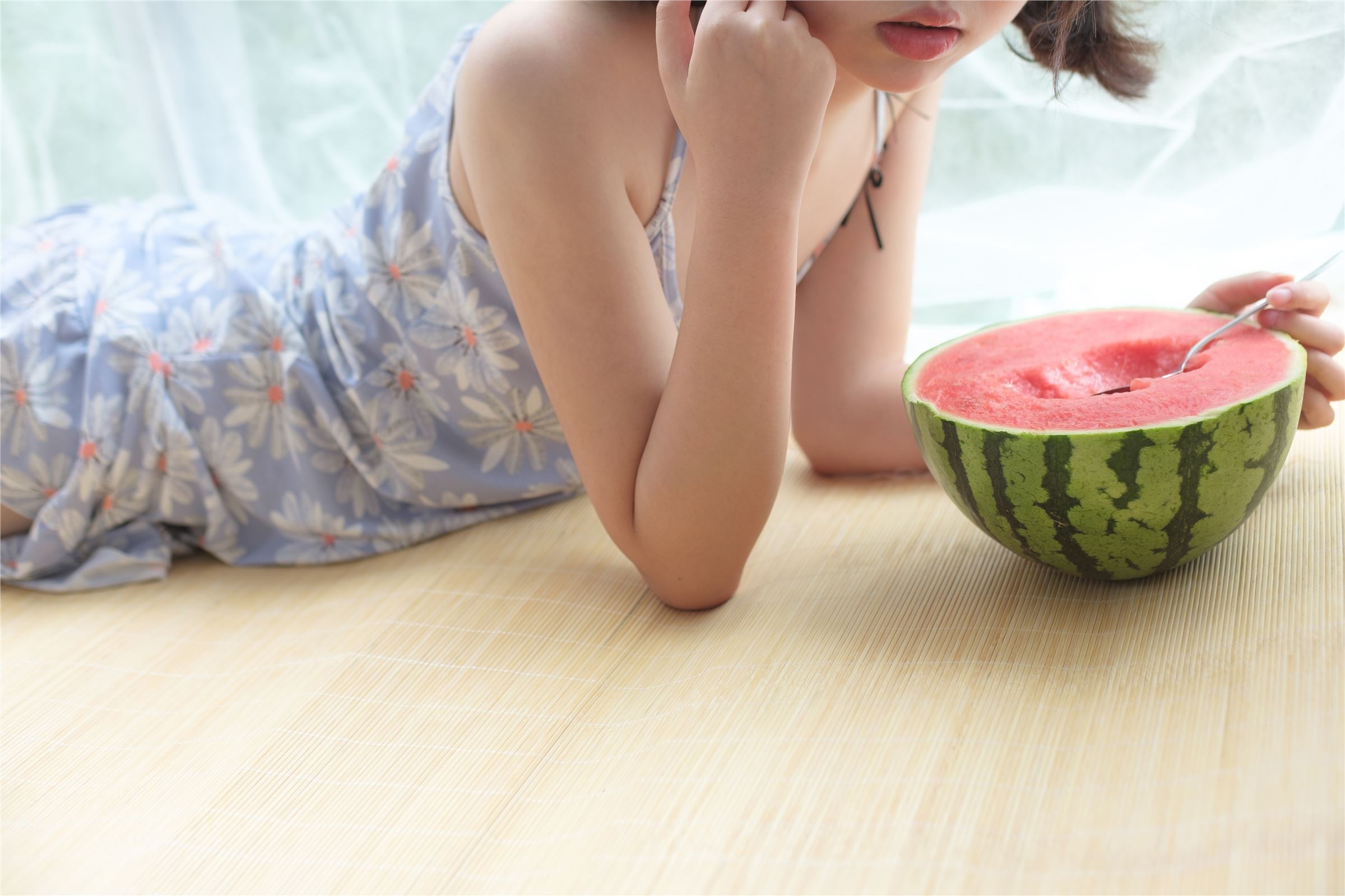 [森萝财团]萝莉丝足写真 X-028