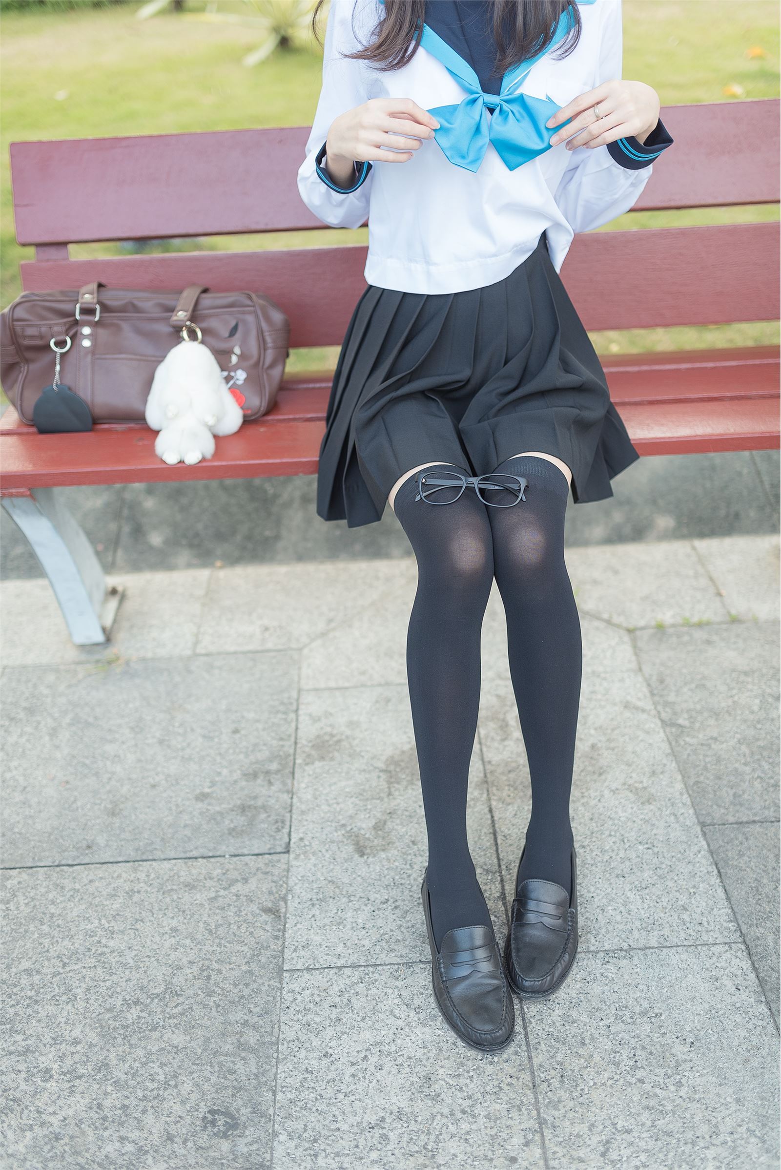 风之领域写真 NO.003 黑丝美腿户外