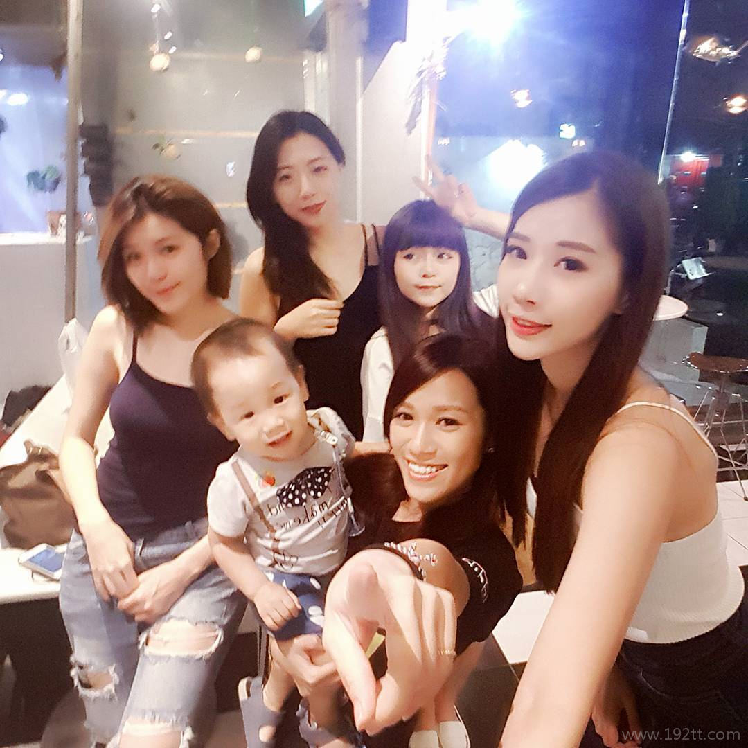 理工科系花「米小米」实验室白袍下是火辣曲线 米小米图片打包[S] 2