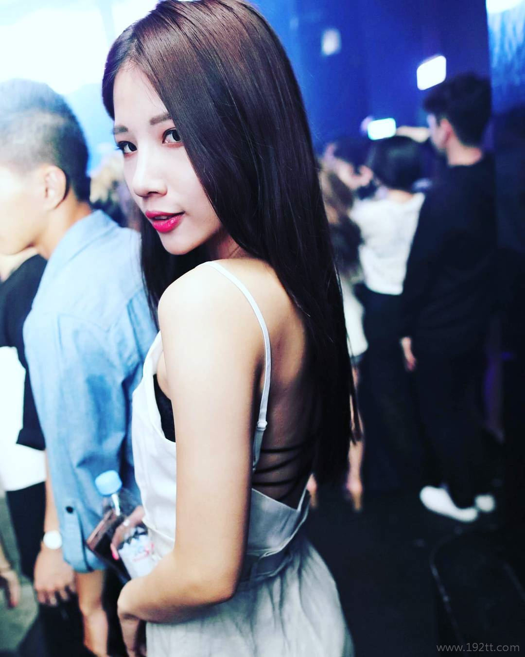 理工科系花「米小米」实验室白袍下是火辣曲线 米小米图片打包[S] 2