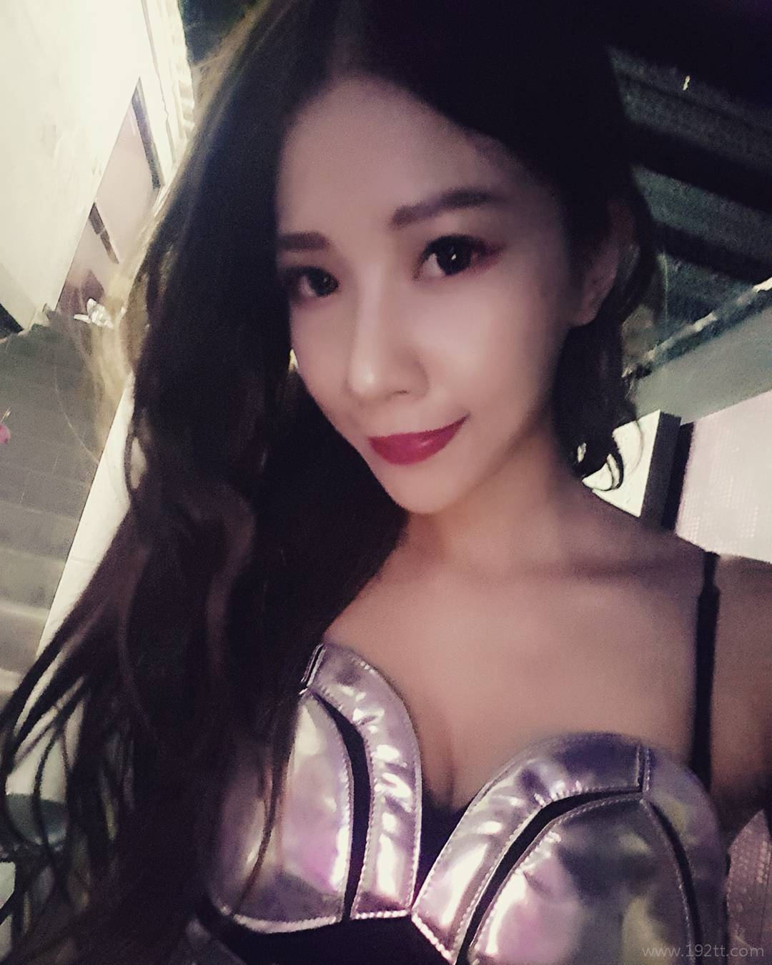 理工科系花「米小米」实验室白袍下是火辣曲线 米小米图片打包[S] 2