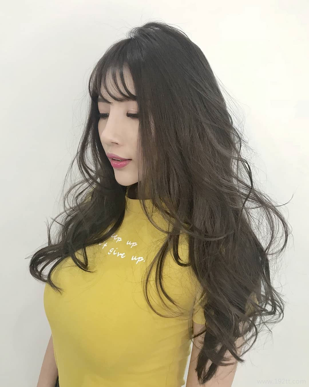 理工科系花「米小米」实验室白袍下是火辣曲线 米小米图片打包[S] 2