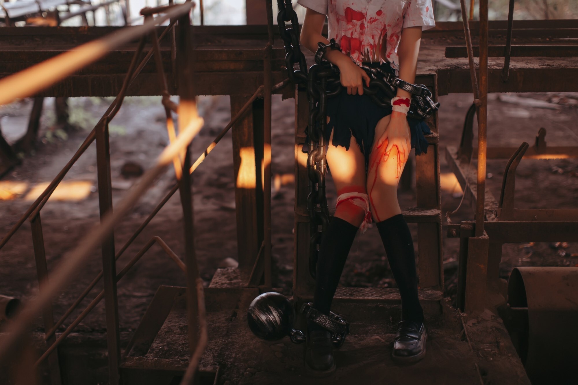 福利姬疯猫ss 被囚禁的少女VIP福利帖