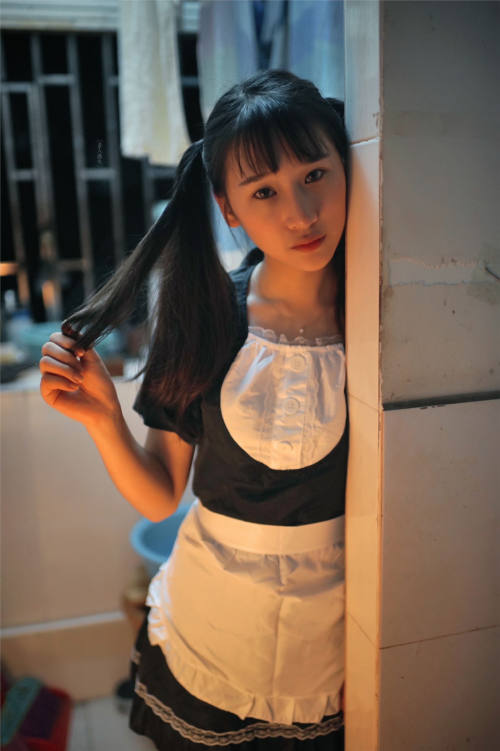 向大佬低头双马尾萌妹 深圳校服女仆装 香港之行