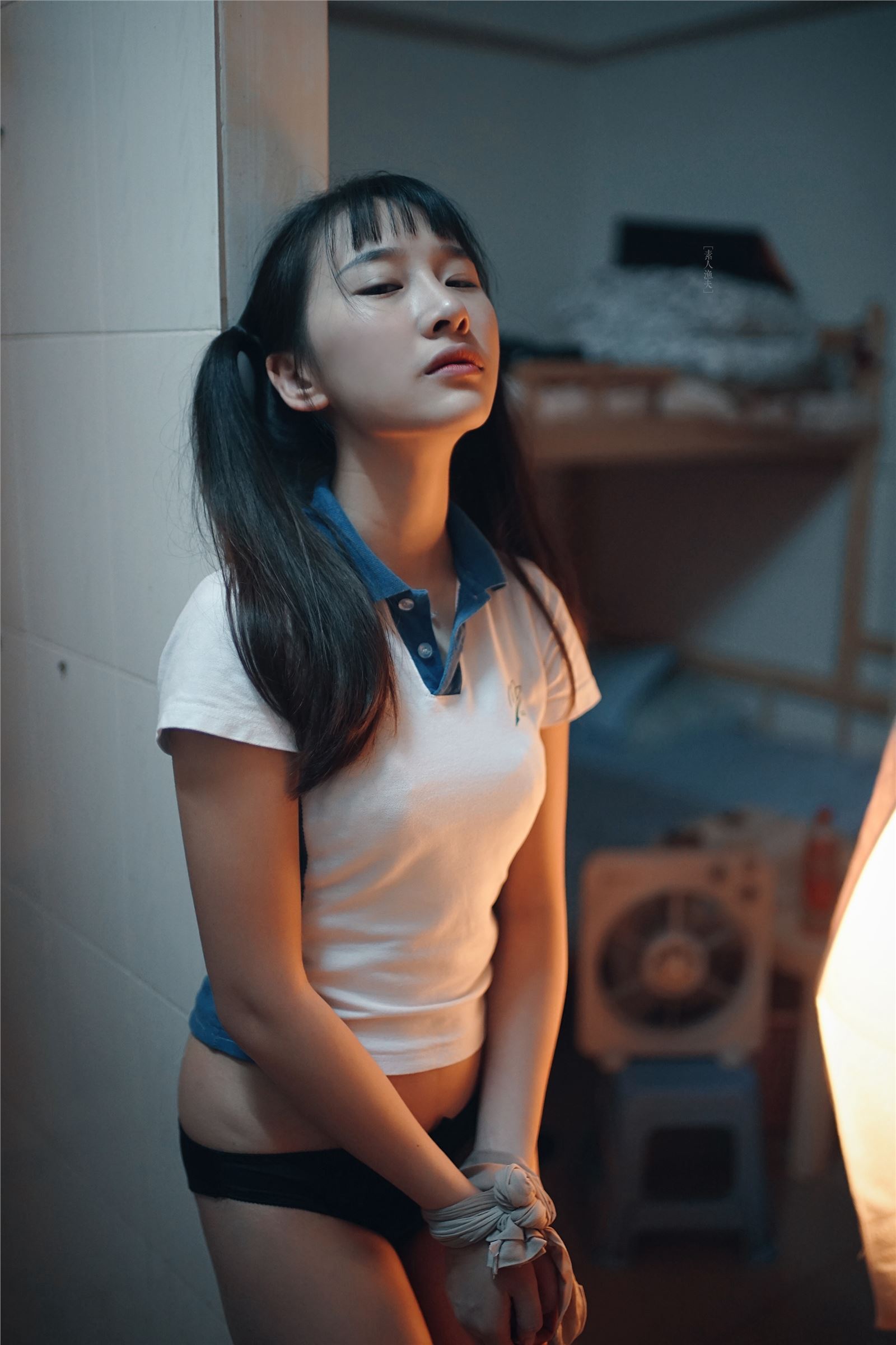 向大佬低头双马尾萌妹 深圳校服女仆装 香港之行