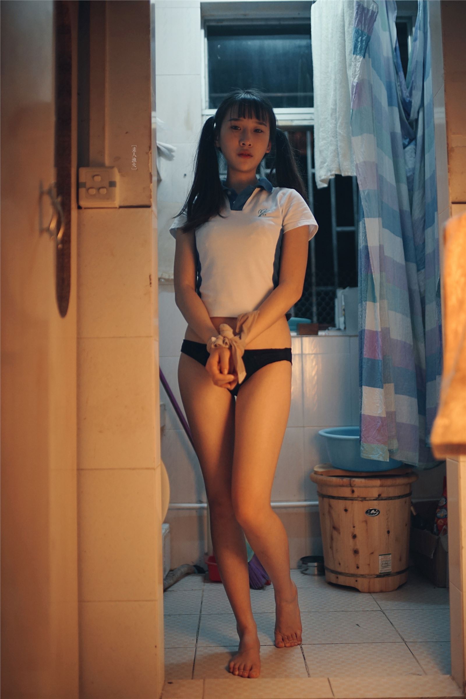 向大佬低头双马尾萌妹 深圳校服女仆装 香港之行