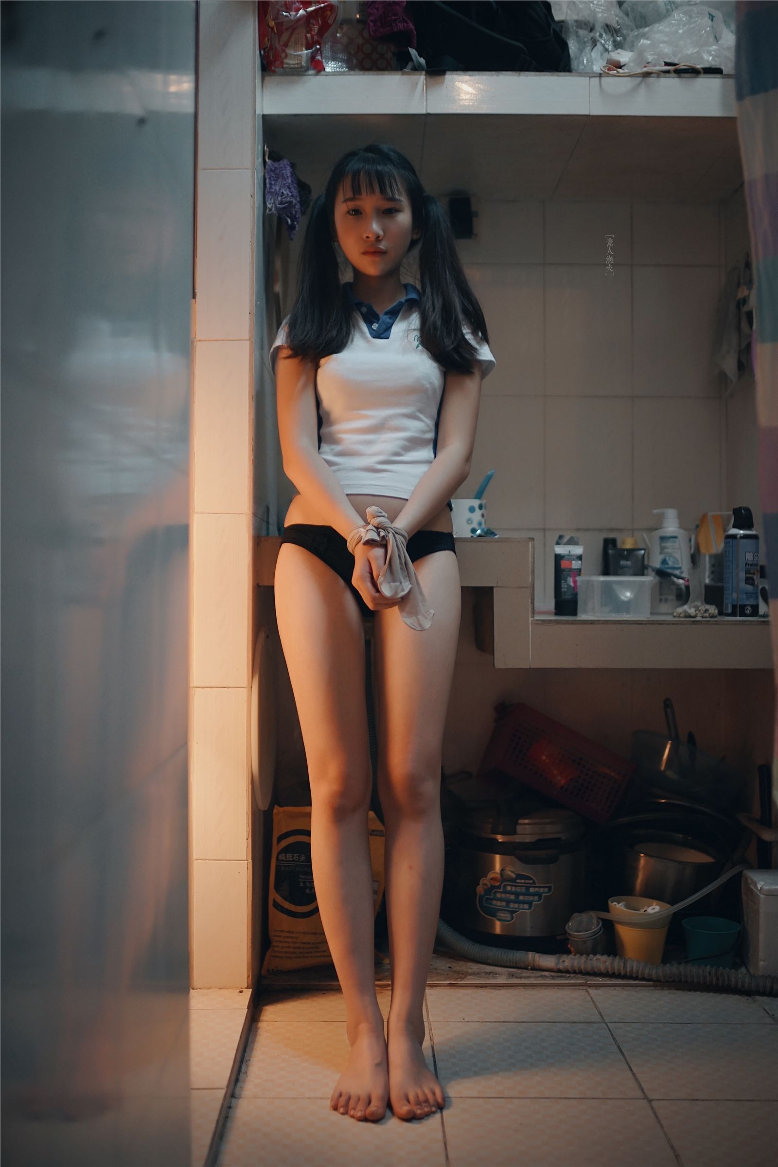 向大佬低头双马尾萌妹 深圳校服女仆装 香港之行