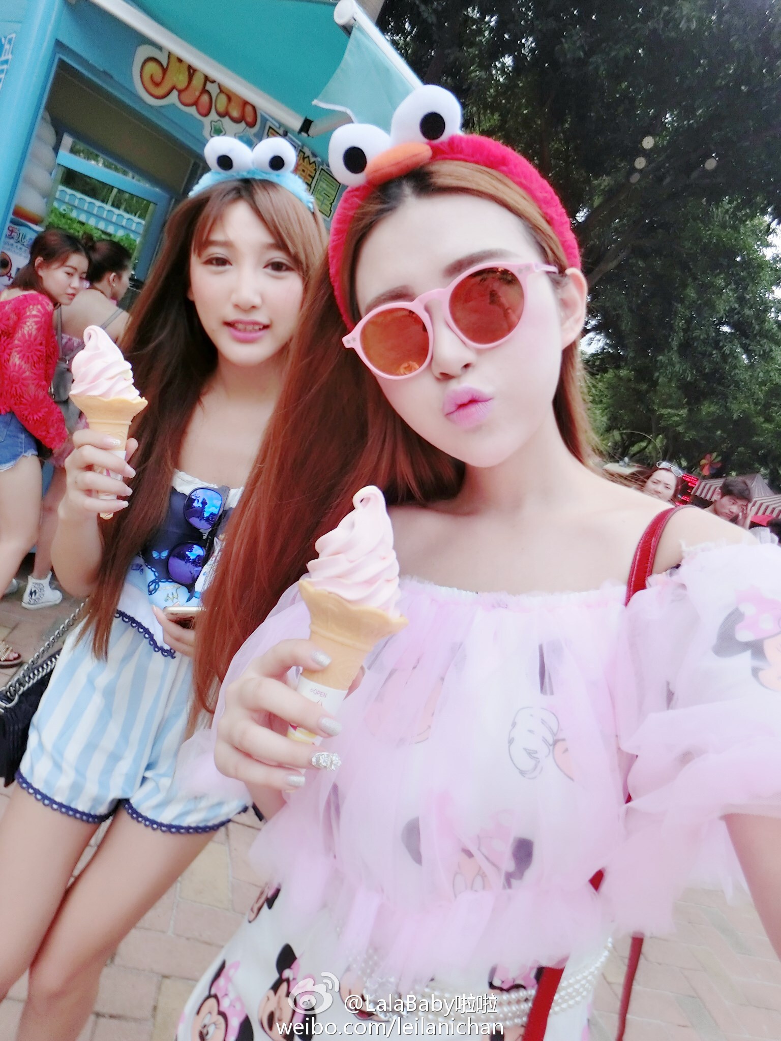 清新美少女 LalaBaby啦啦 生活照09