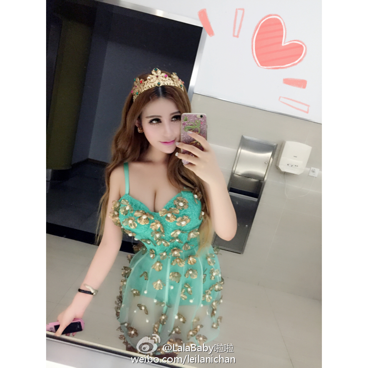 清新美少女 LalaBaby啦啦 生活照09