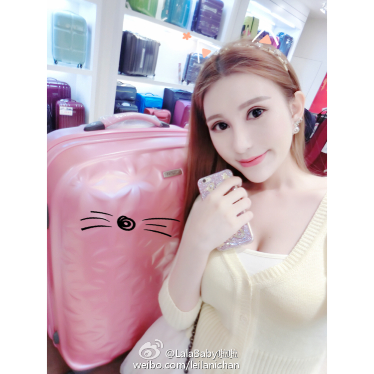 清新美少女 LalaBaby啦啦 生活照09