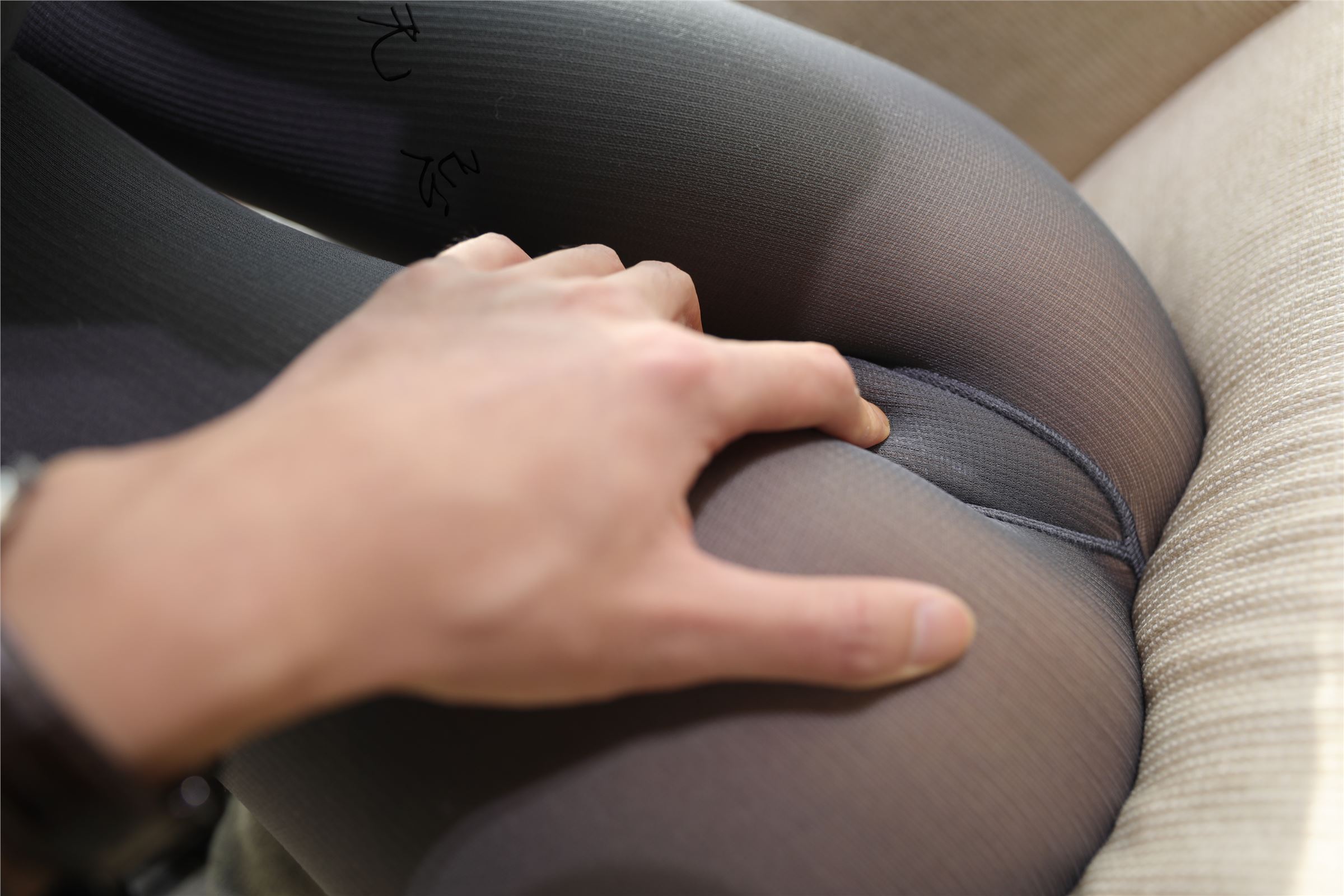 无忌影社众筹作品- 紧身裤