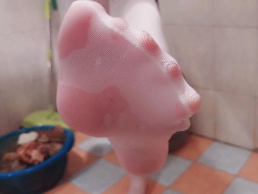 兜兜飞 白丝淋浴