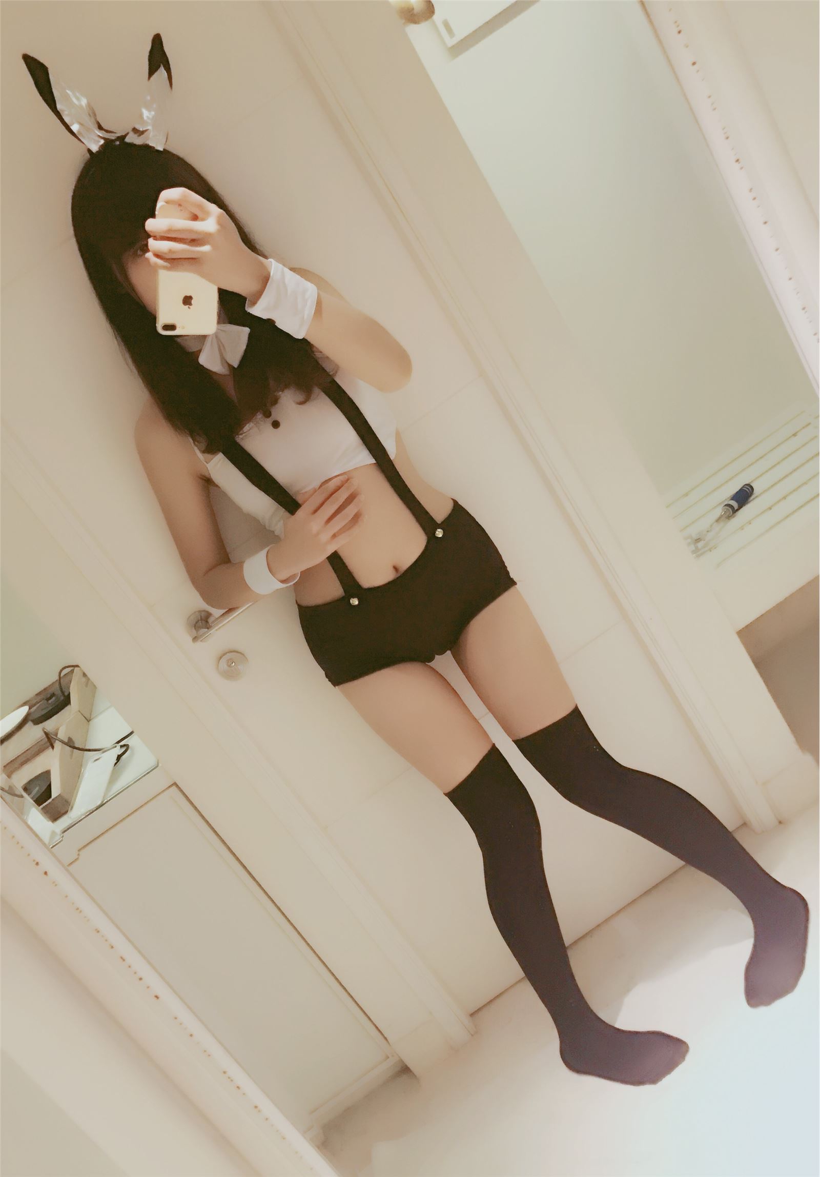 萝莉液液酱YeYe - 黑丝兔女郎