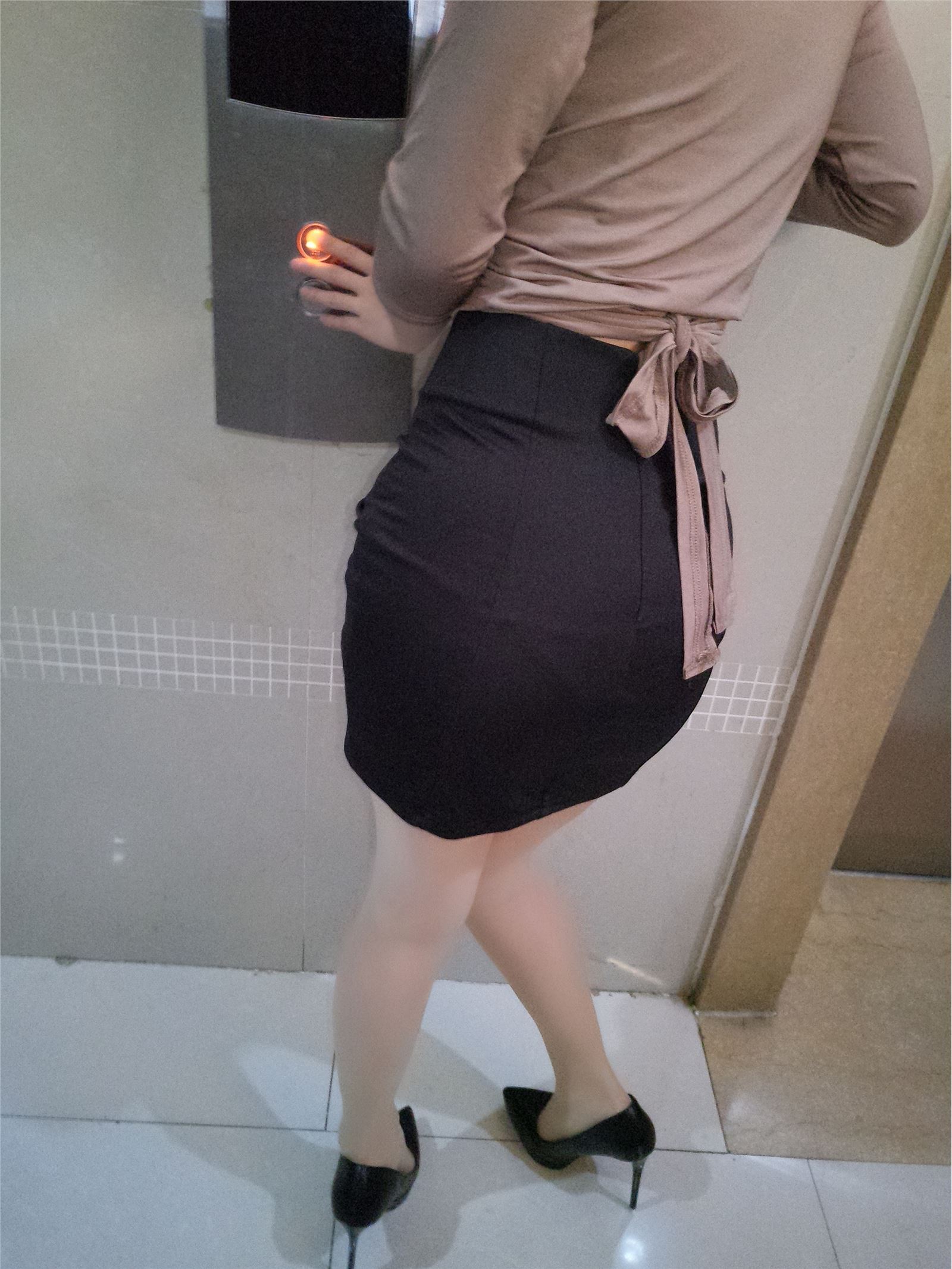 制服邪魔暖暖-深夜尾行