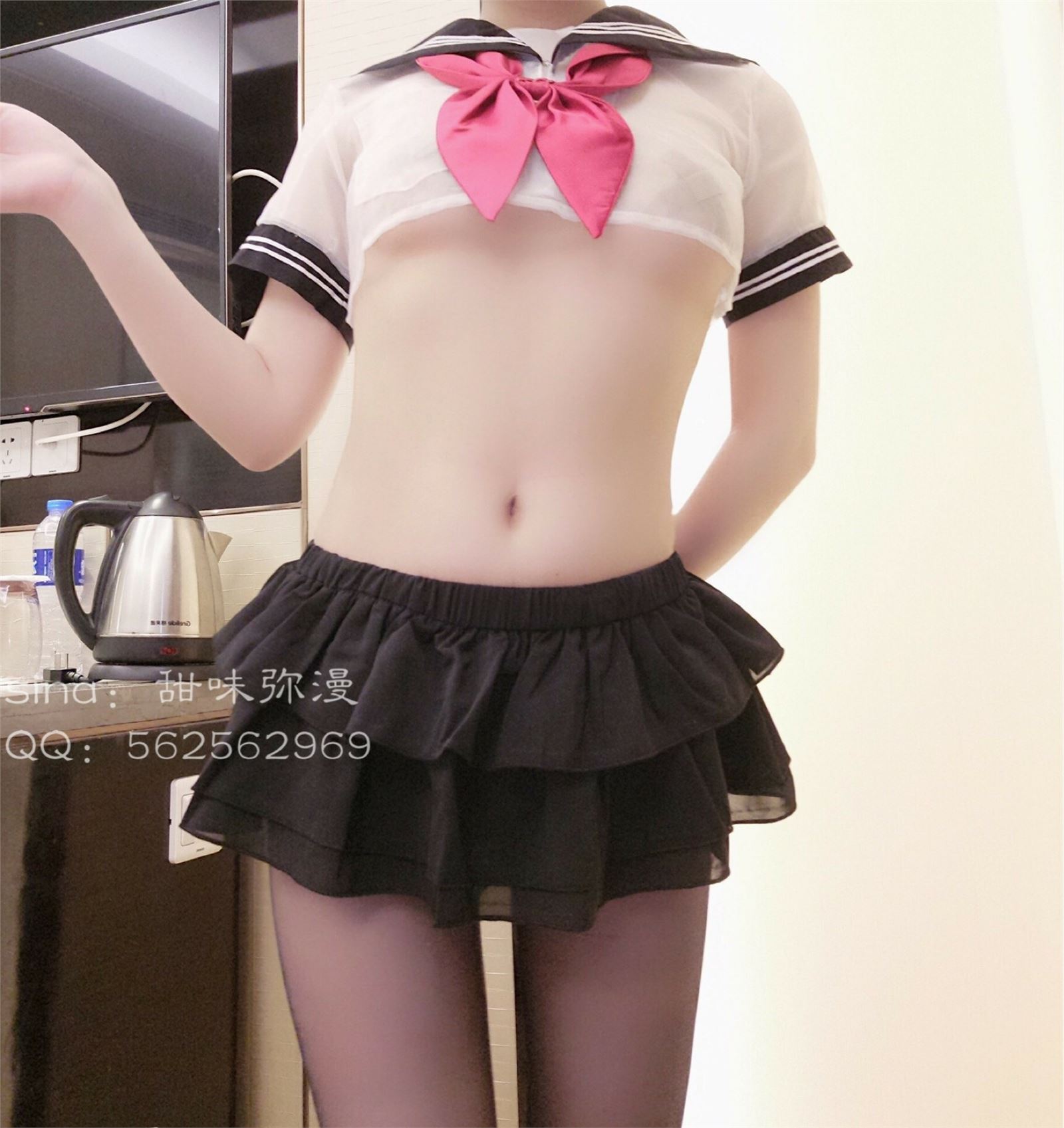 萌白酱-黑丝制服