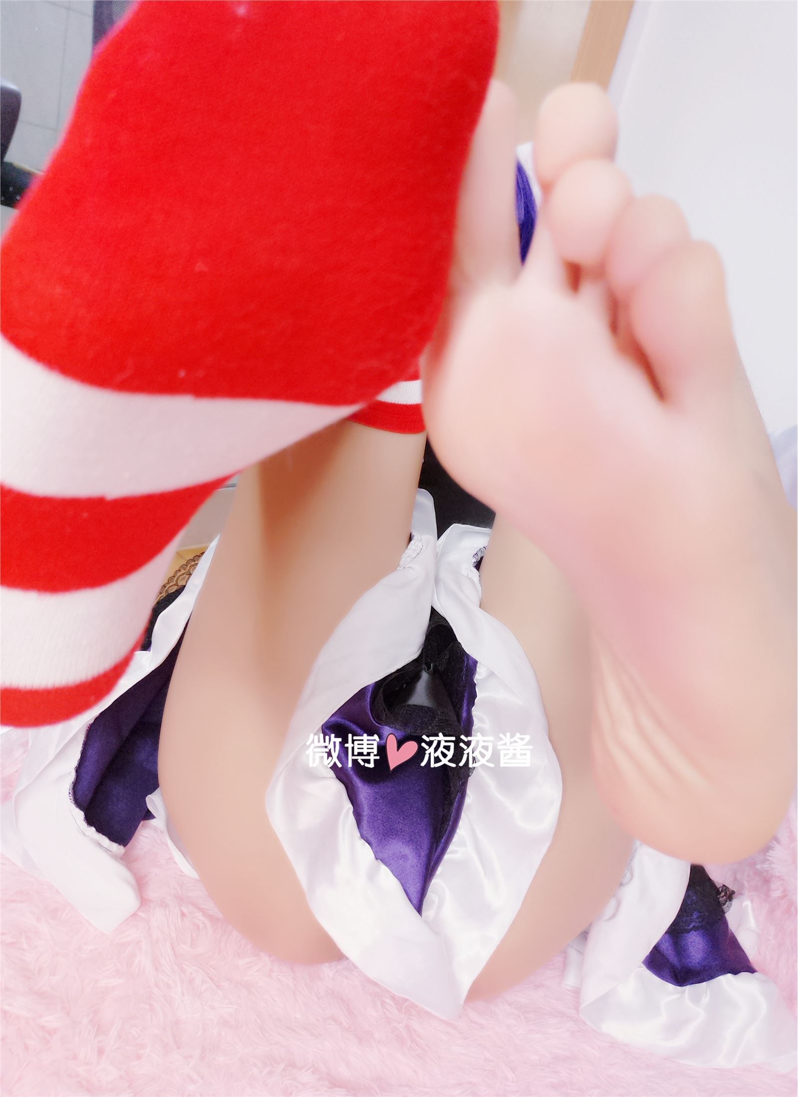 萝莉液液酱YeYe - 安妮