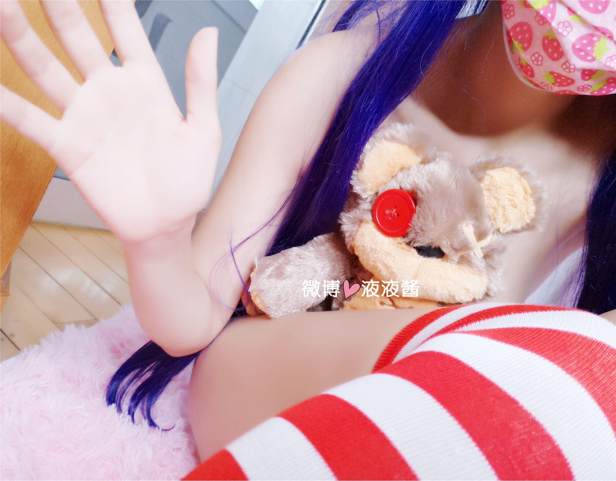 萝莉液液酱YeYe - 安妮